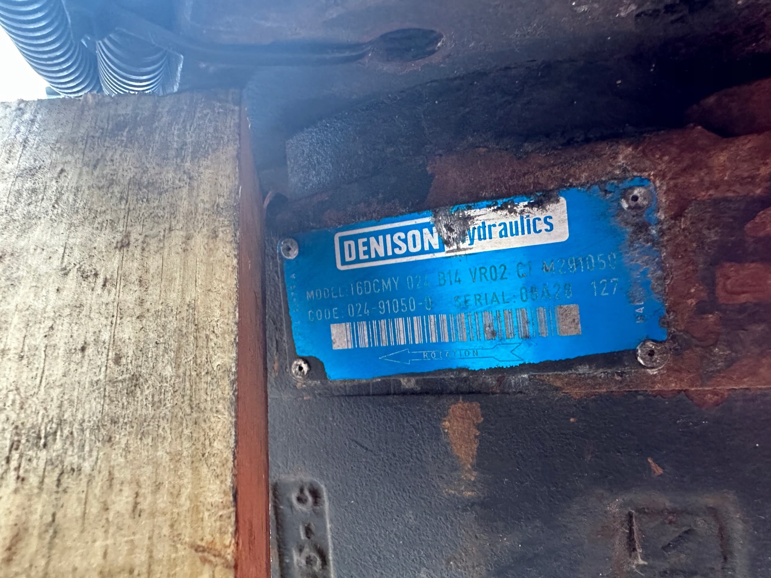 Bomba Hidráulica Denison 160DCMY usado 3