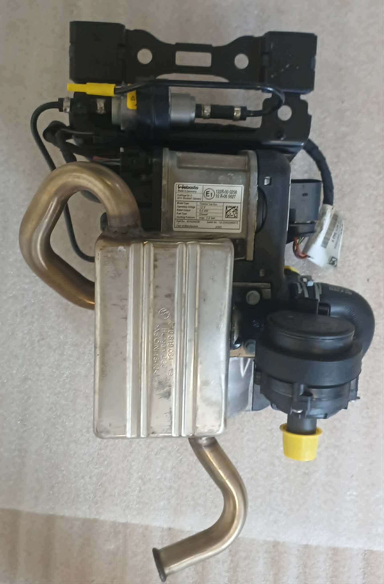 Calefactor Webasto VW Multivan T7 7T0819008E 7T0971543F usado 2
