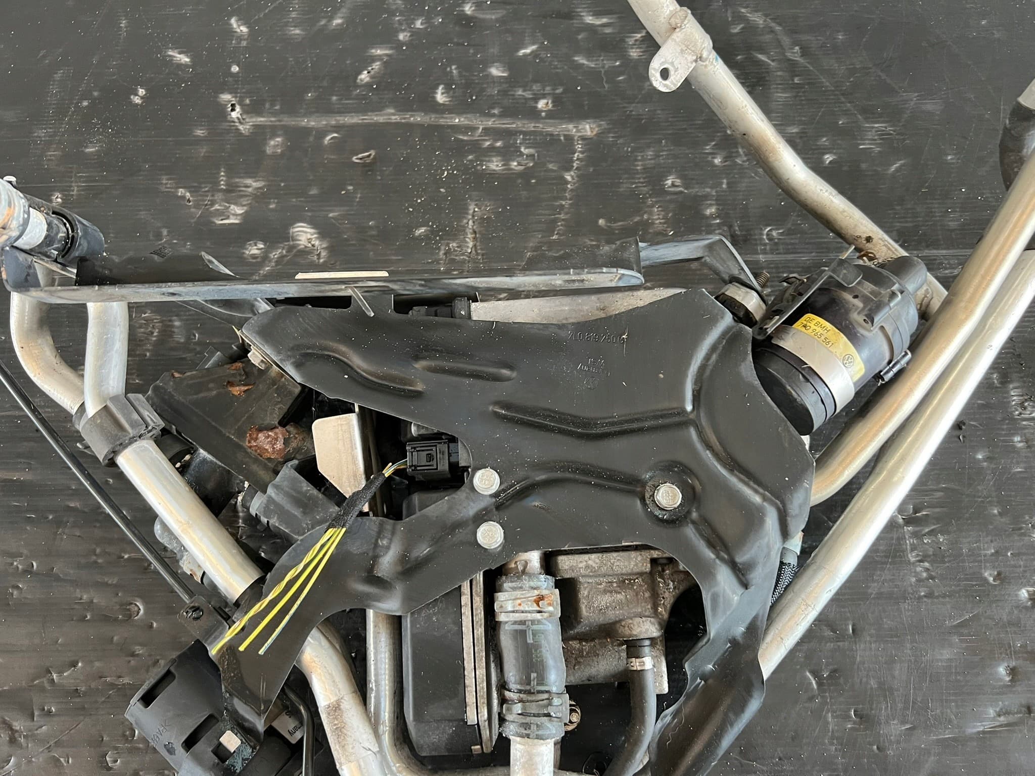 Calefactor estacionario Webasto Audi Q7 4L 4L0815071H usado 2