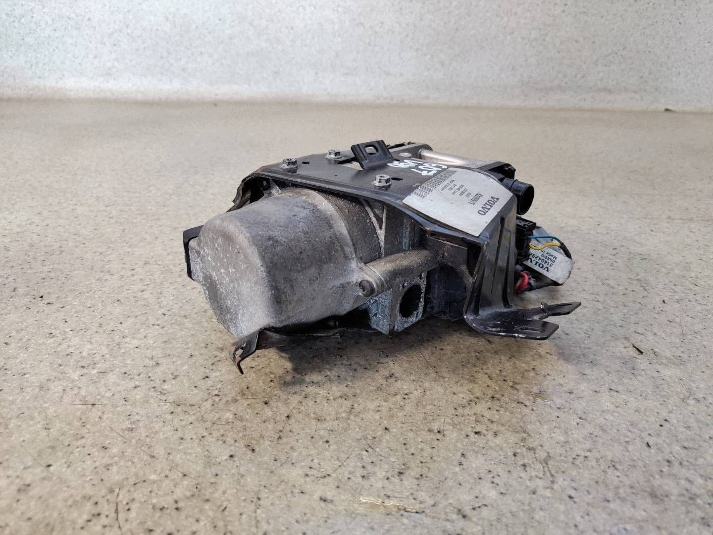 Calefactor estacionario Webasto 32289975 para Volvo V90 usado 3