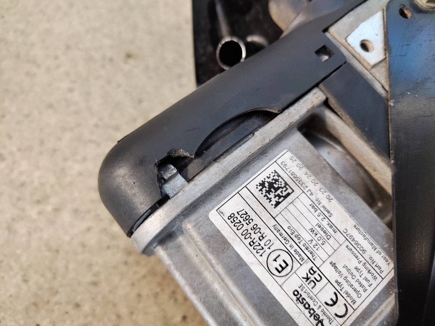 Calefactor estacionario Webasto 32289975 para Volvo V90 usado 5