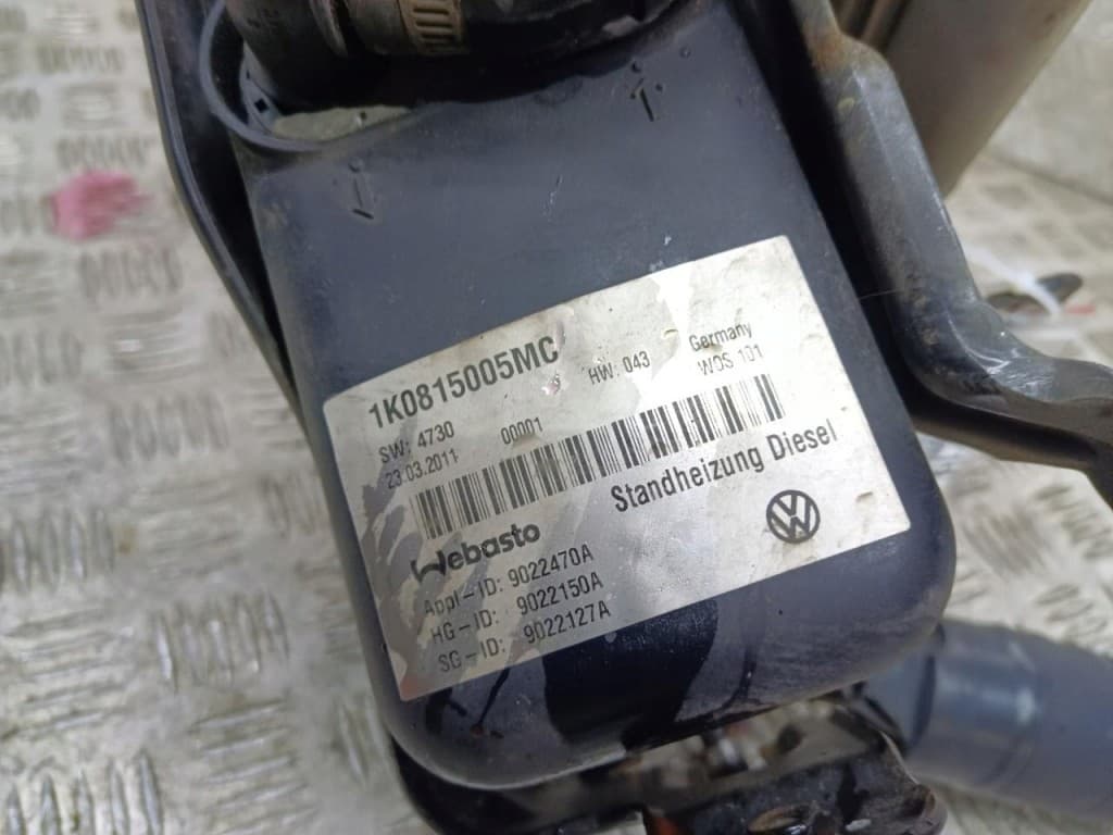 Volkswagen Touran Y FL Webasto 1K0815005MC usado 3