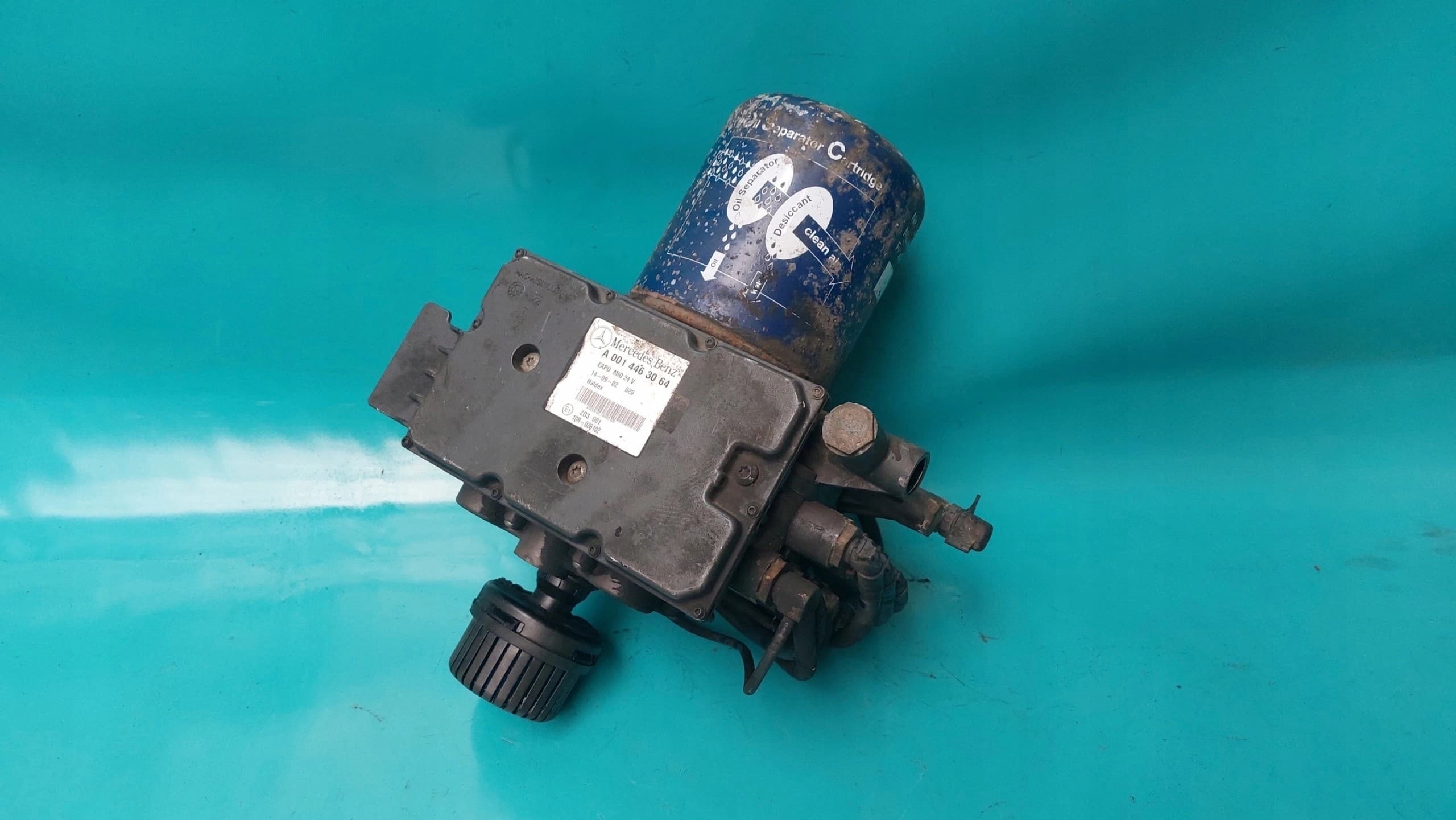 Deshumidificador Actros MP4 A0004469664 usado