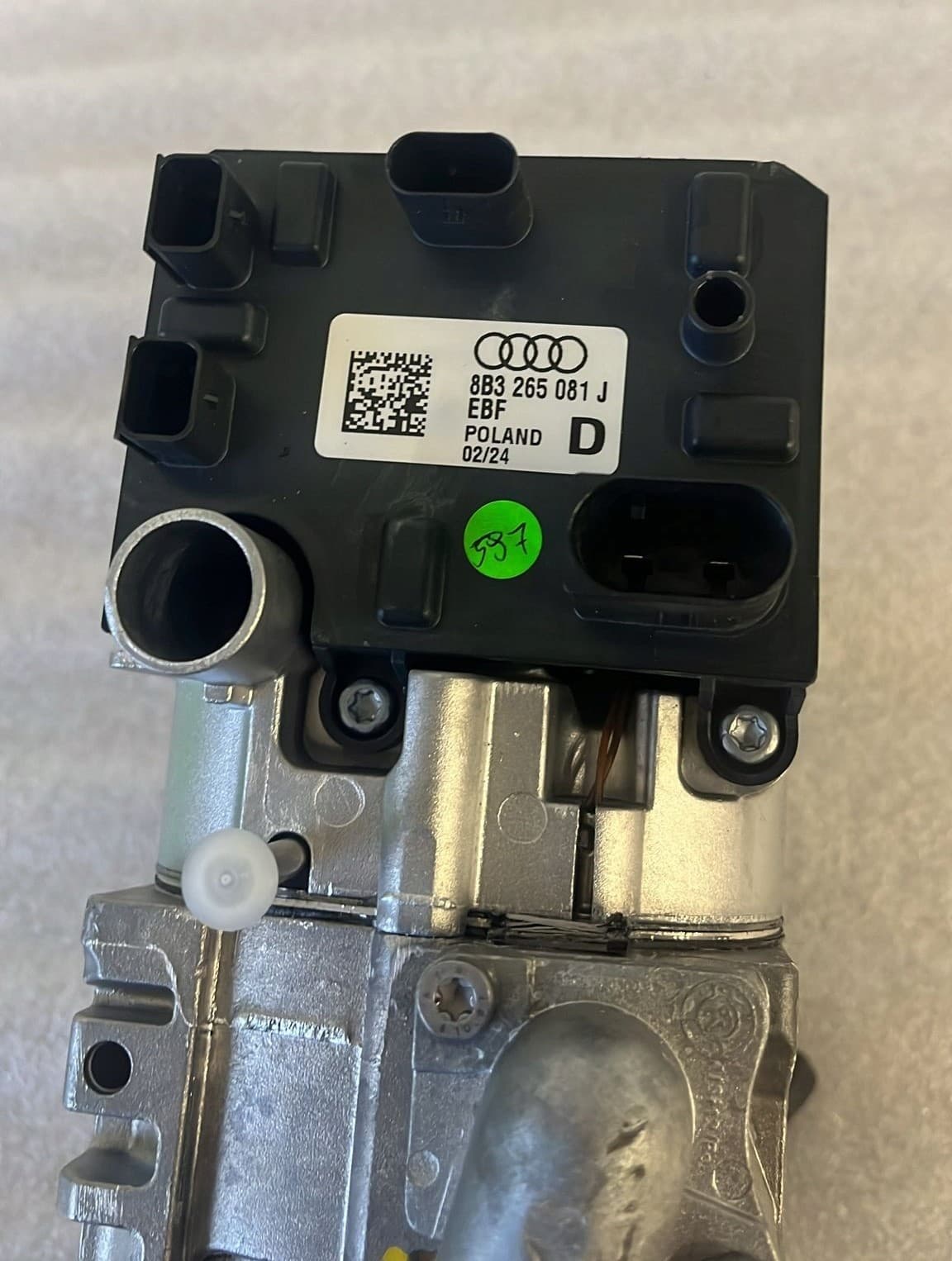 Calefactor estacionario OE Audi Webasto 8B3265081J usado 3