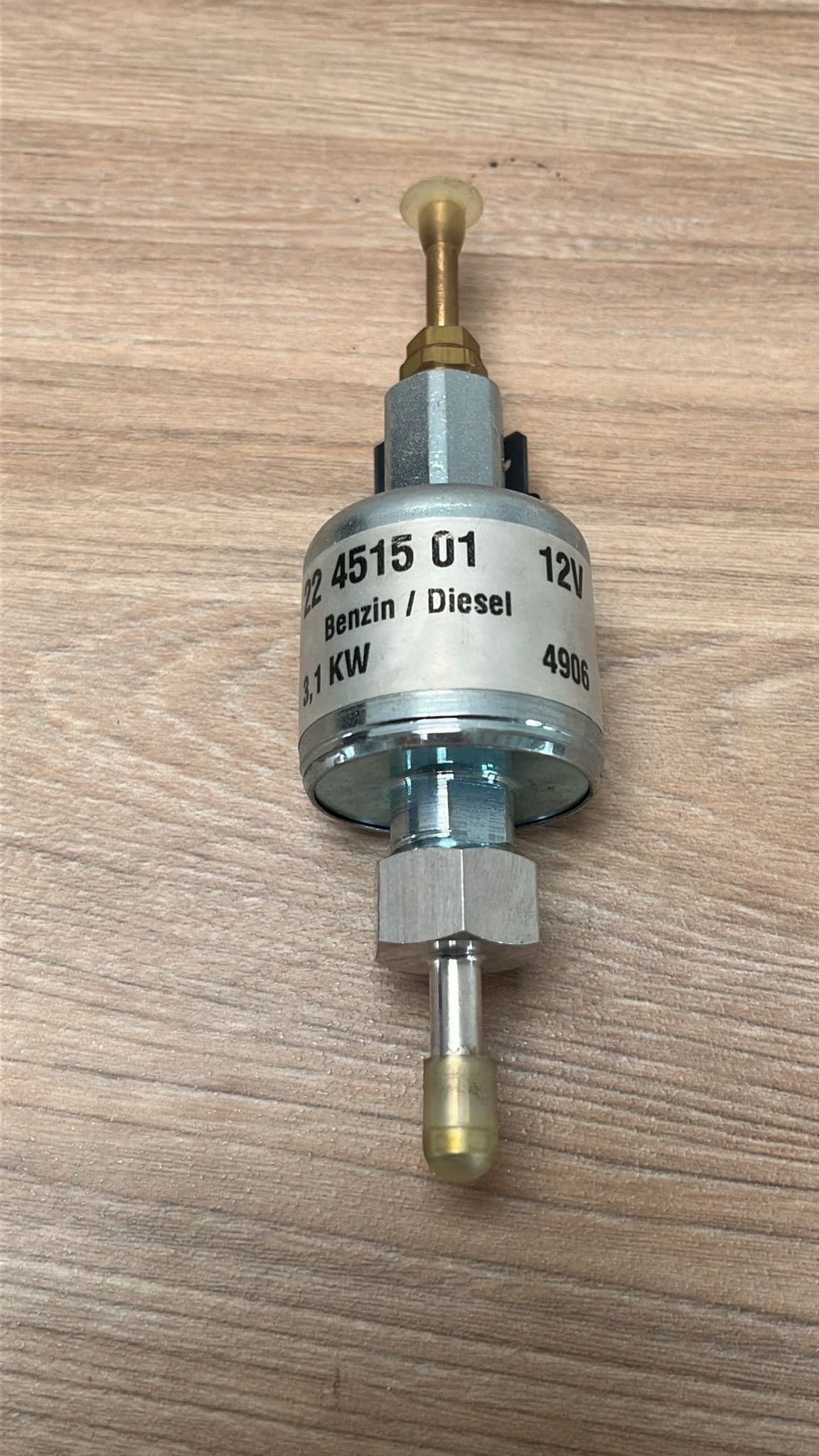 Bomba de Combustible 701819100D nuevo