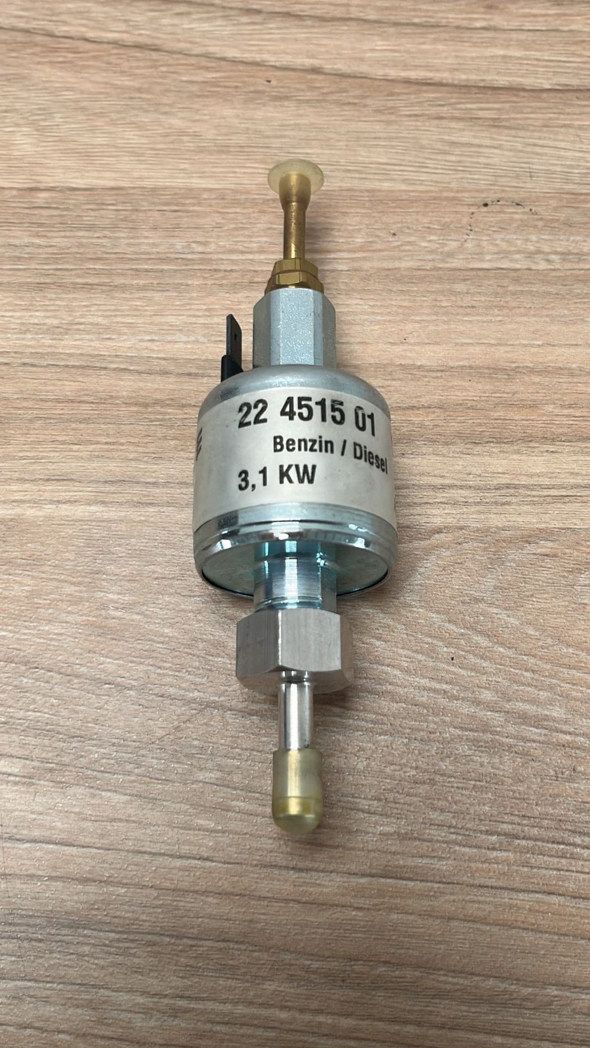 Bomba de Combustible 701819100D nuevo 2