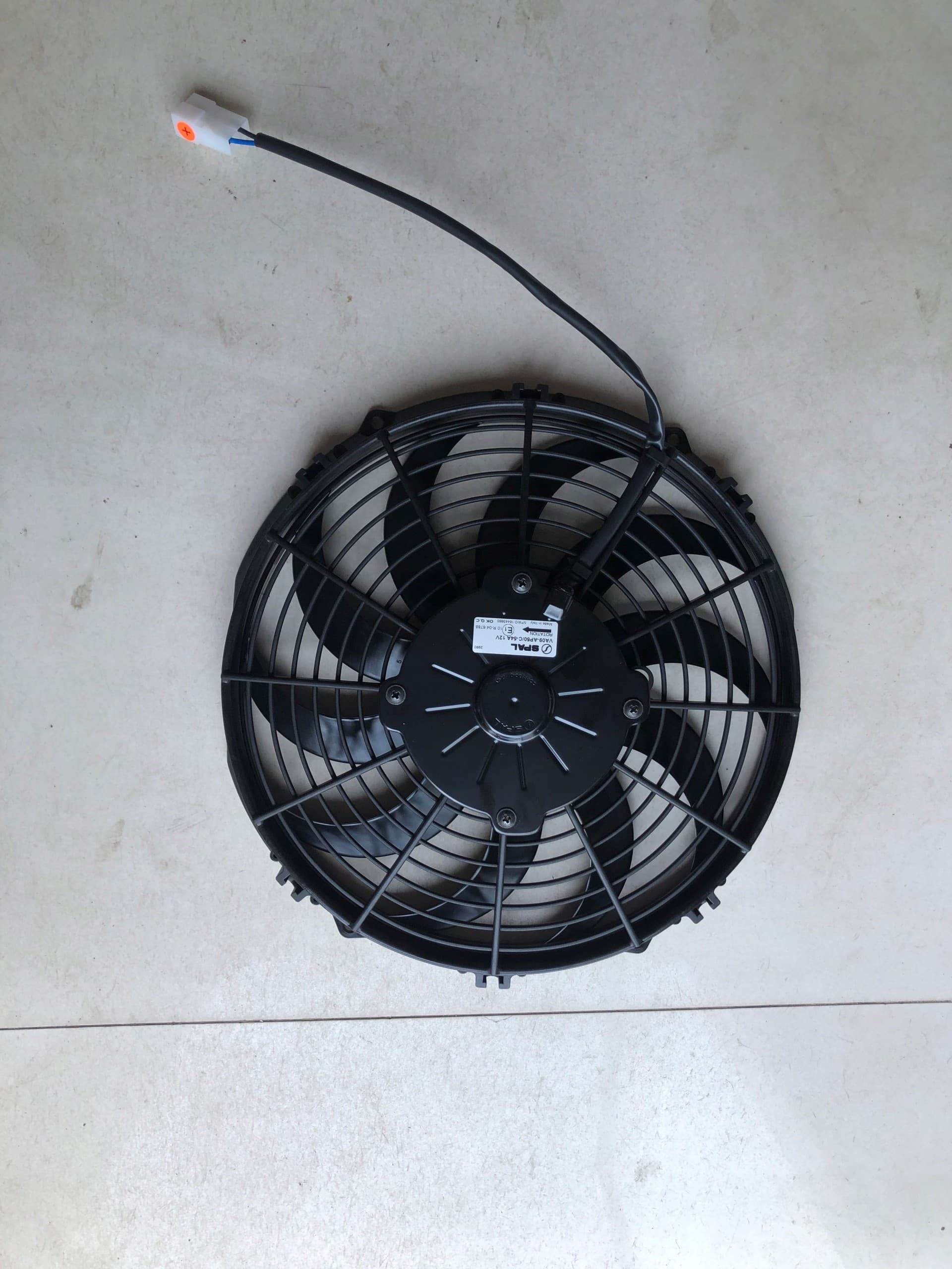 Ventilador de succión Spal VA09-AP50/C-54A 12V nuevo 2
