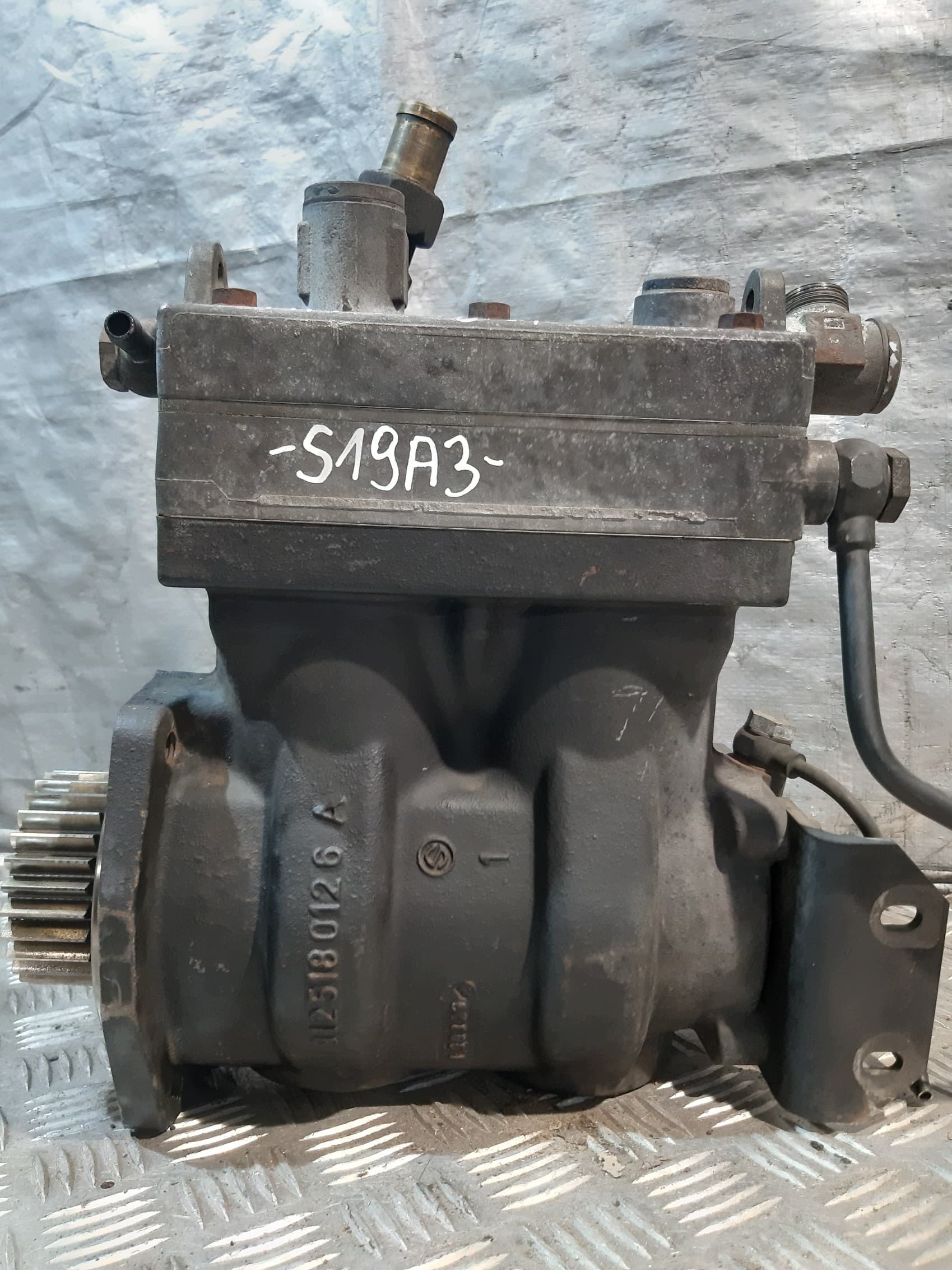Compresor de Aire Wabco 912 518 207 0 usado 5