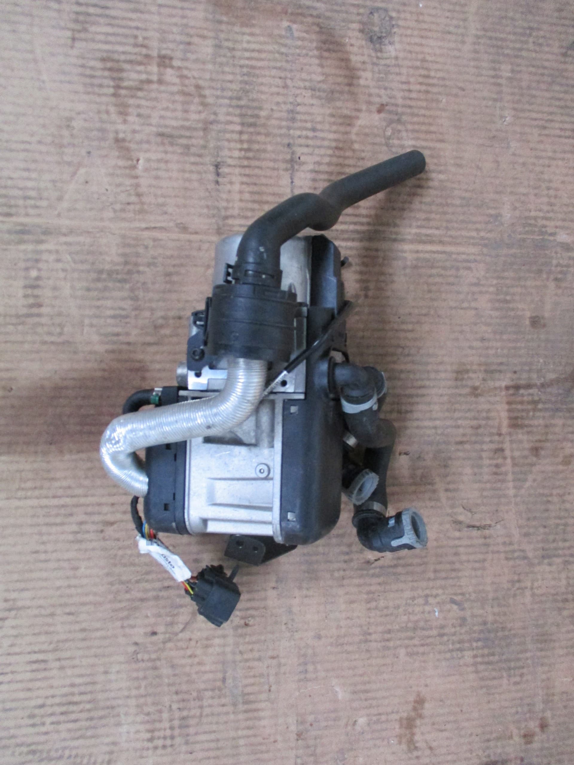Ford MK4 Webasto Gas 6G9N-18K463-CP usado 2