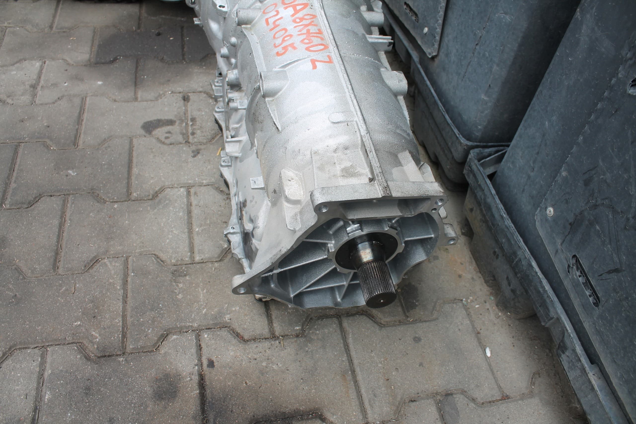 Caja de Cambios BMW GA8X76DZ 024095 usado 3