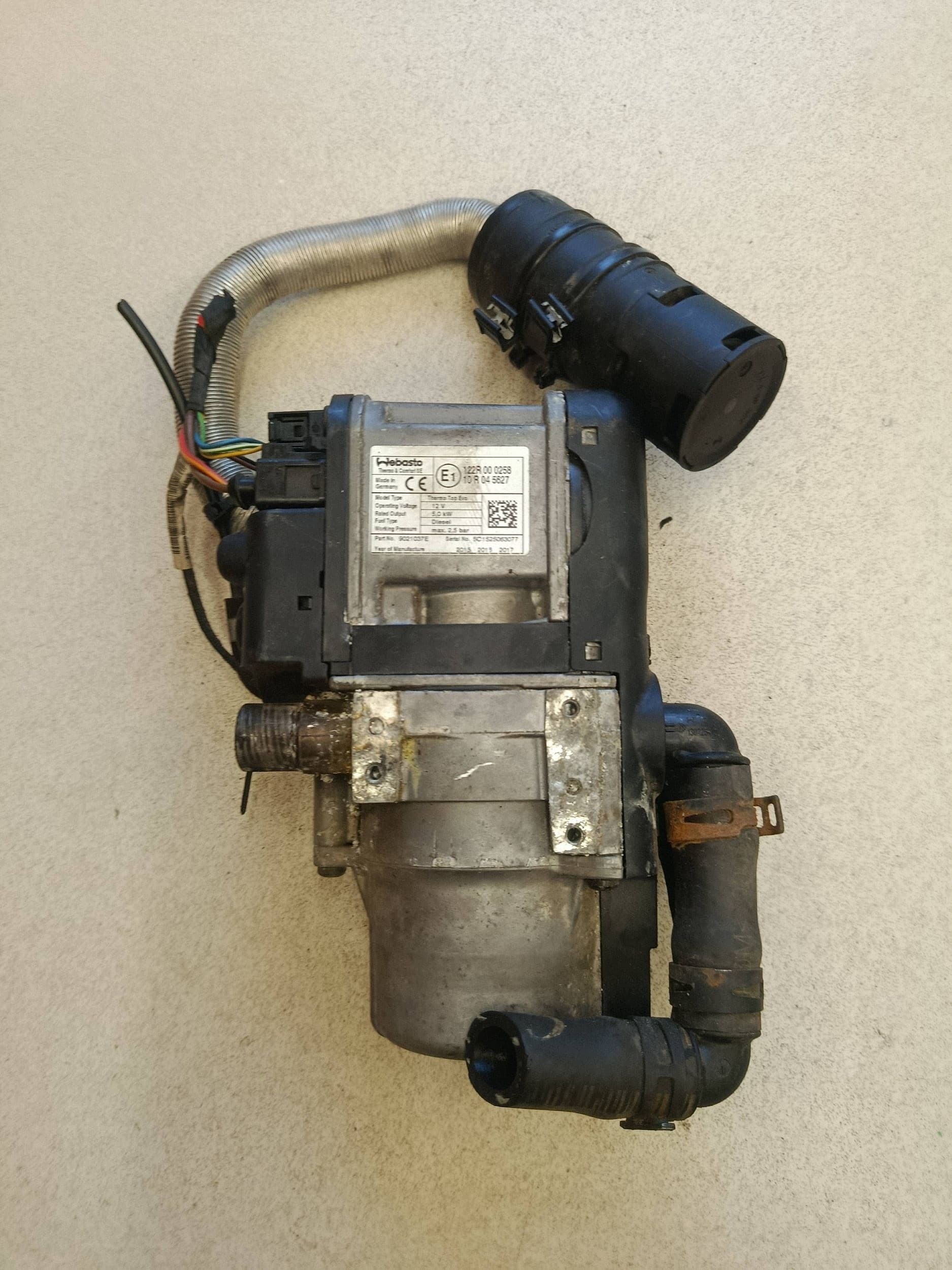Calefactor estacionario Audi A4 S4 B9 2016 (Webasto) 9021037E usado