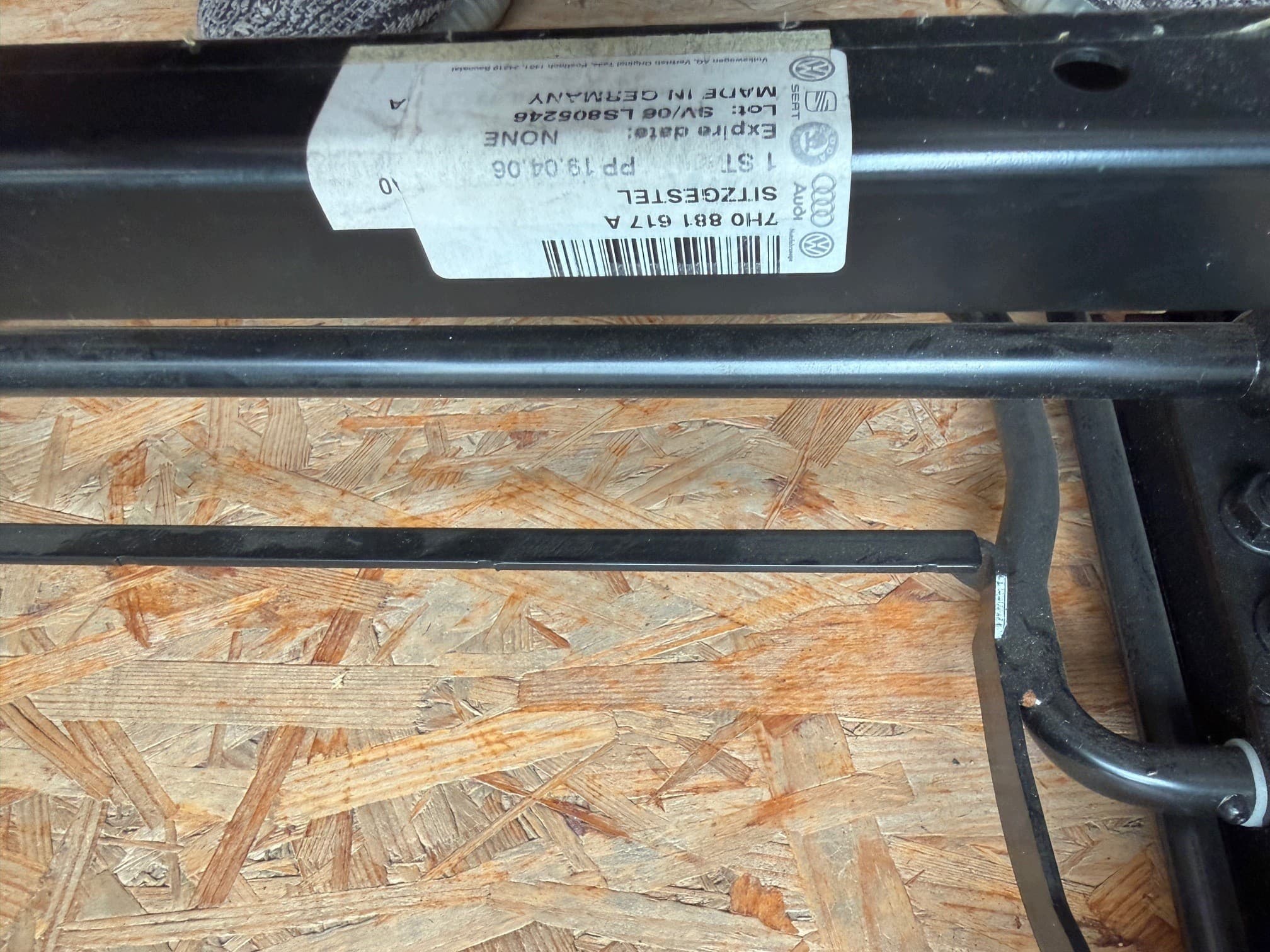 Estructura de asiento con ajuste de altura 7H0881617A nuevo 4