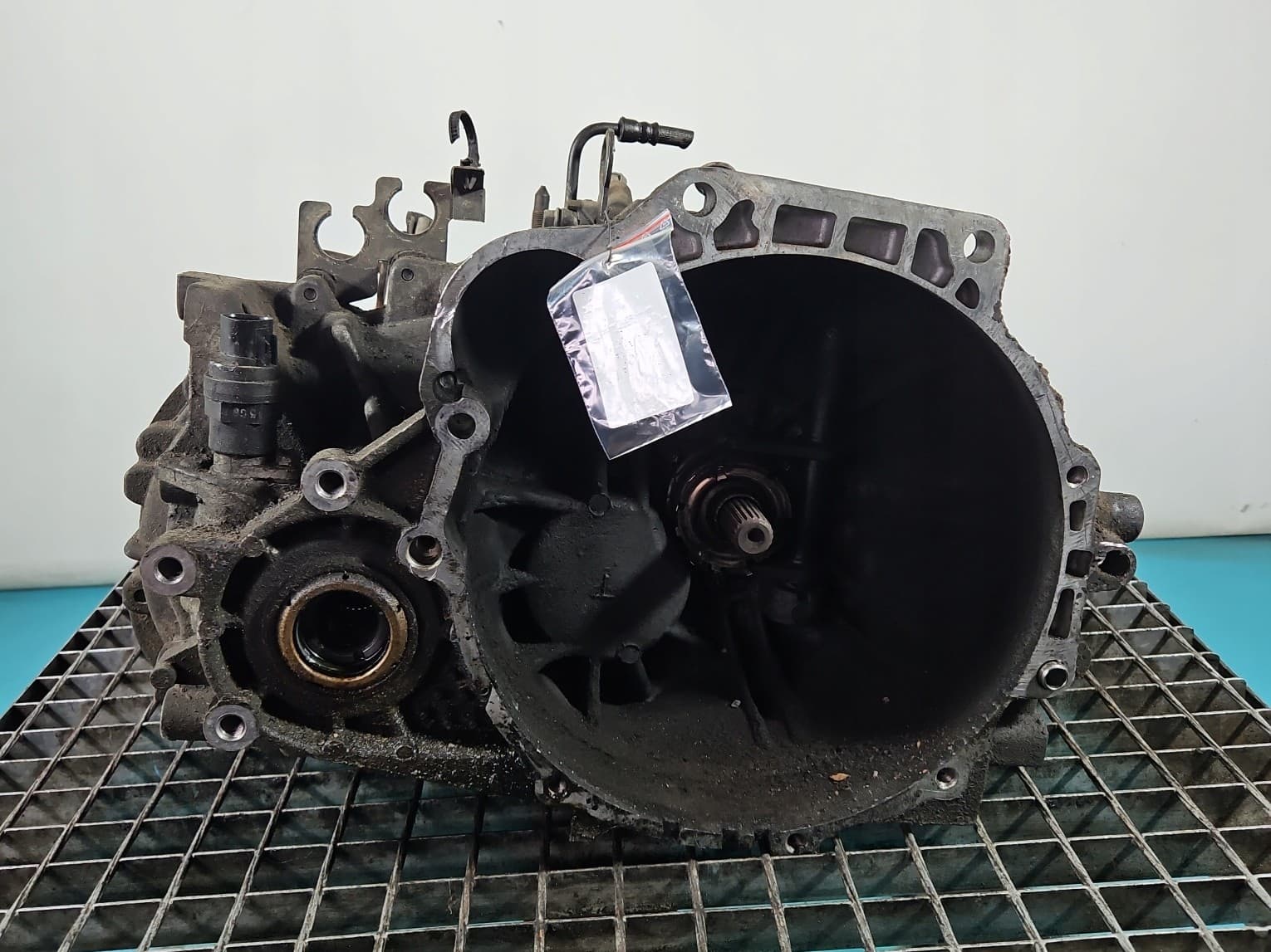 Caja de Cambios Manual L5 Kia Carens II 2.0 16V Cvvt usado 2