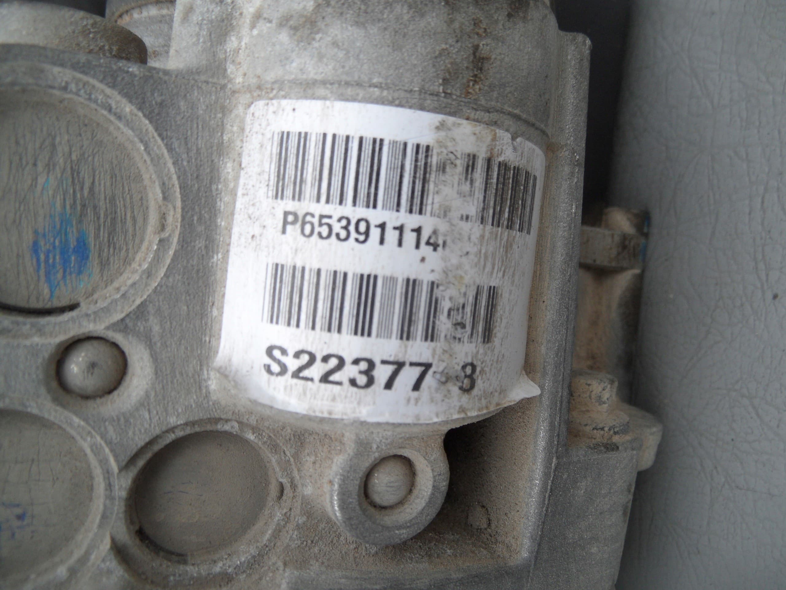 Puente trasero diferencial trasero Ford Kuga MK1 usado 4