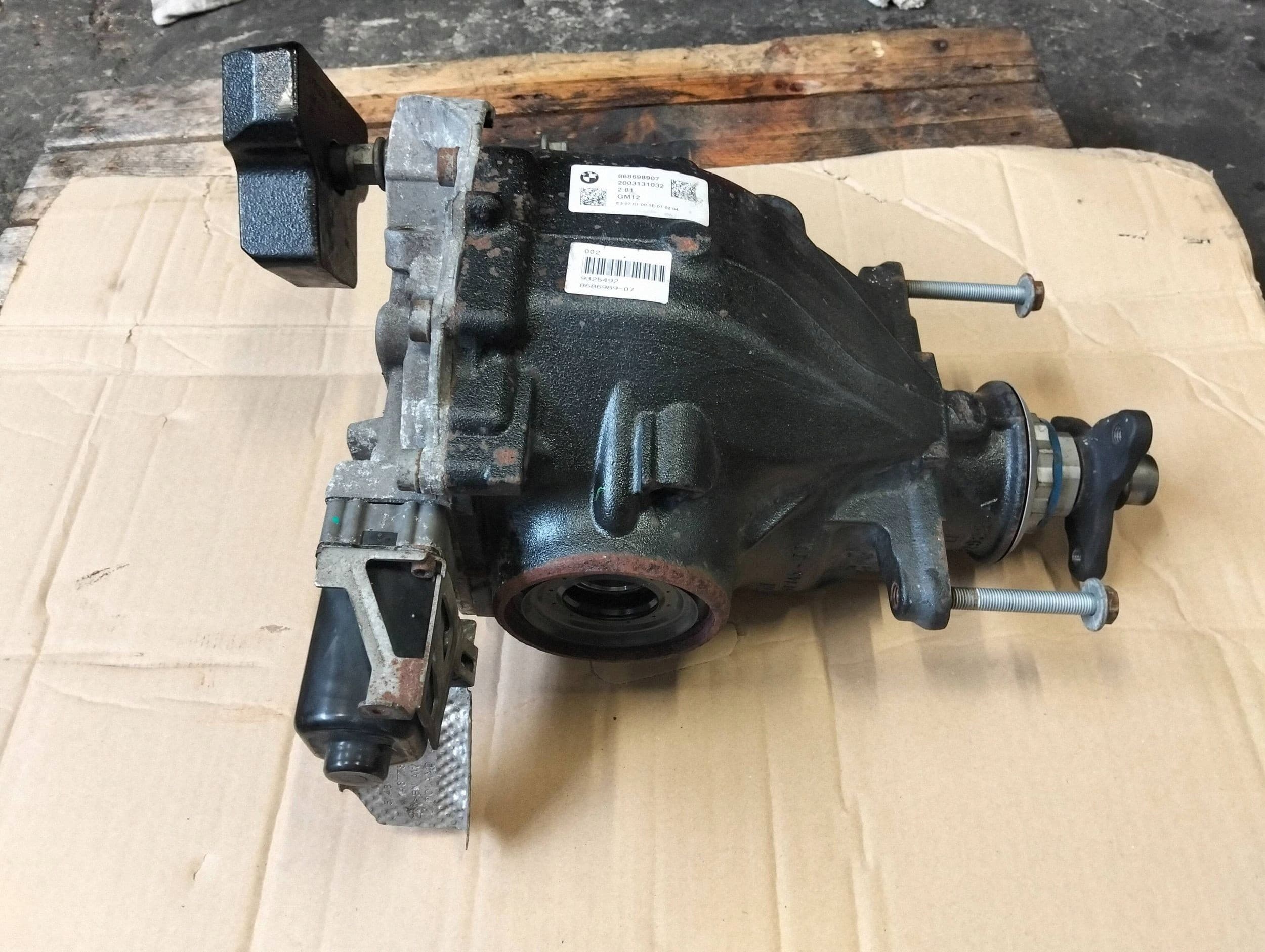Diferencial Trasero BMW Serie 3 G20 G21 8686989 2.81 usado 3
