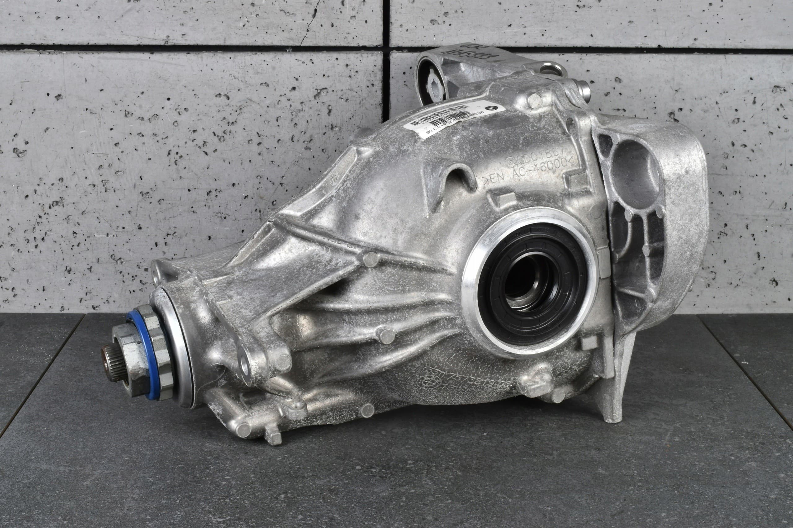 Diferencial trasero BMW 6 G32 7 G11 G12 3.08 8638073 B58 usado 2