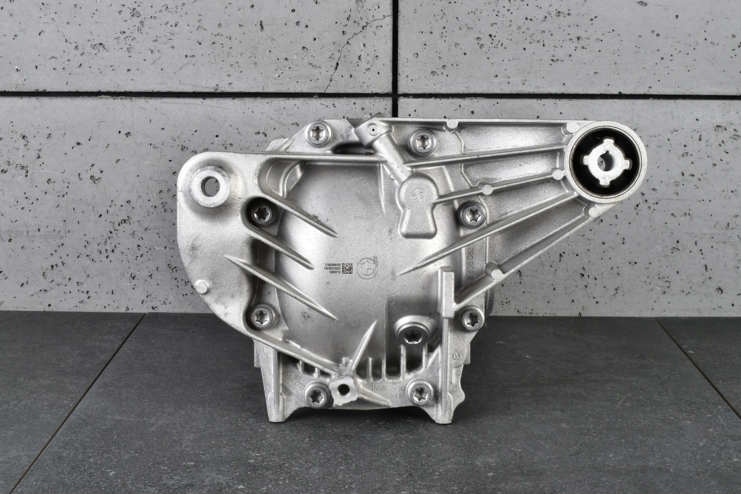 Diferencial trasero BMW 6 G32 7 G11 G12 3.08 8638073 B58 usado 6
