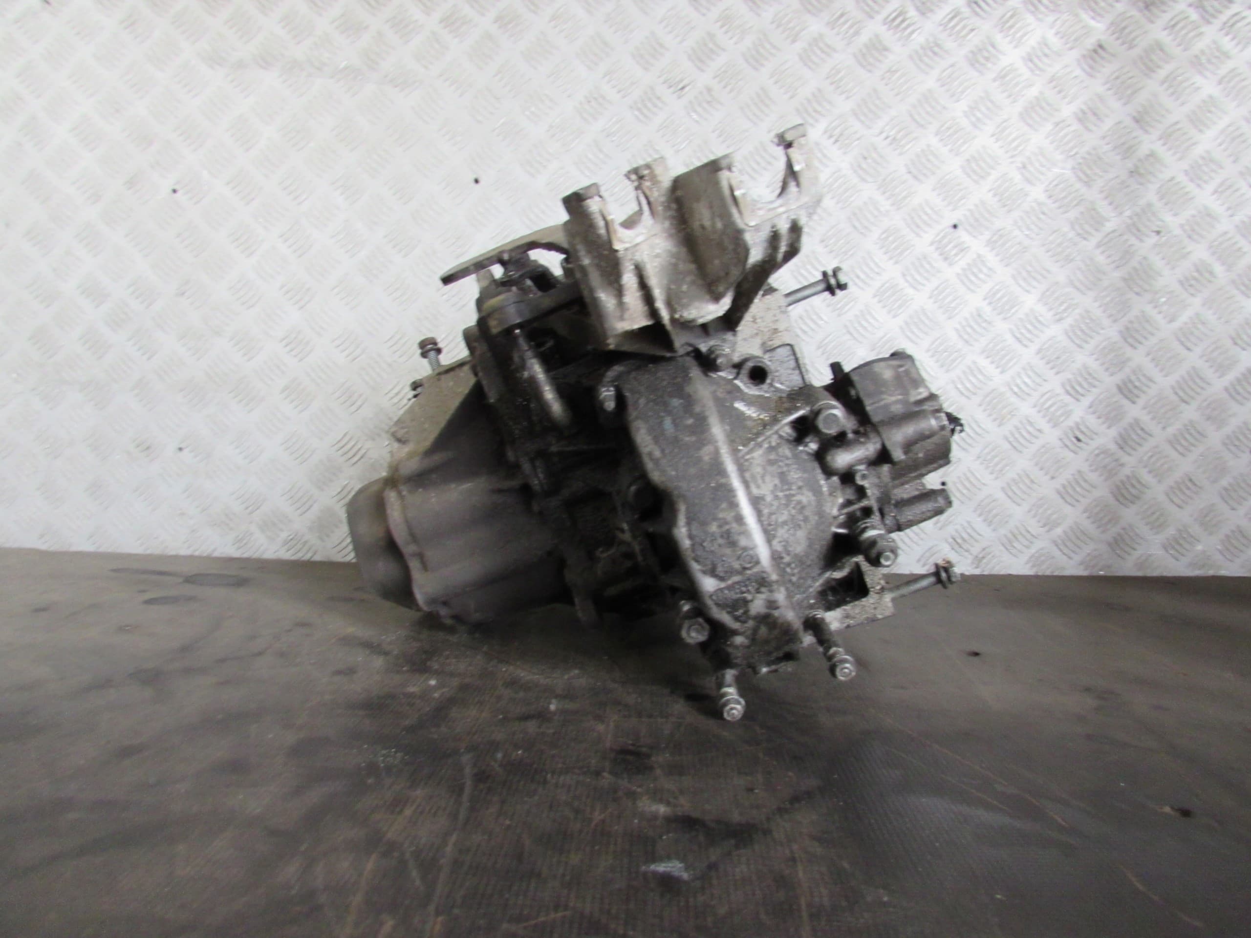 Transmisión 20DM59 Peugeot 407 2.0B 16V 04-11 usado 3