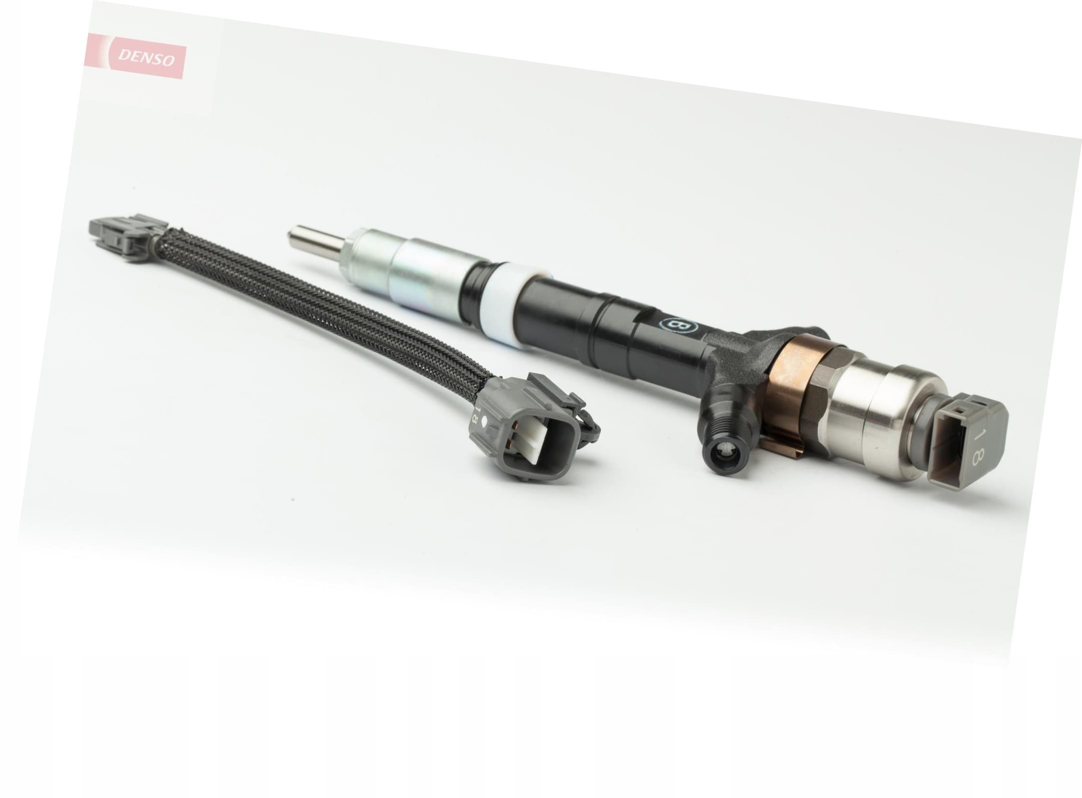 Inyector Denso DCRI100740 nuevo