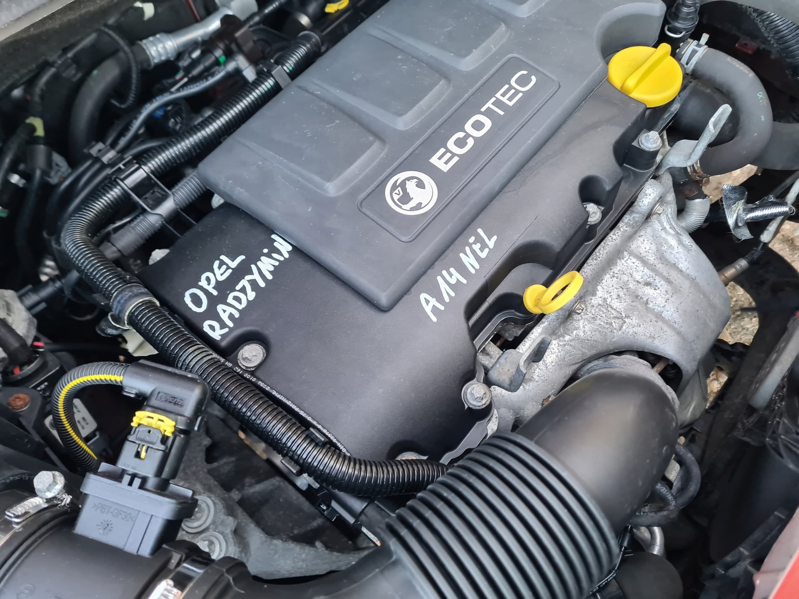 Motor 1.4 Turbo A14NEL 120CV Opel Zafira C usado 4