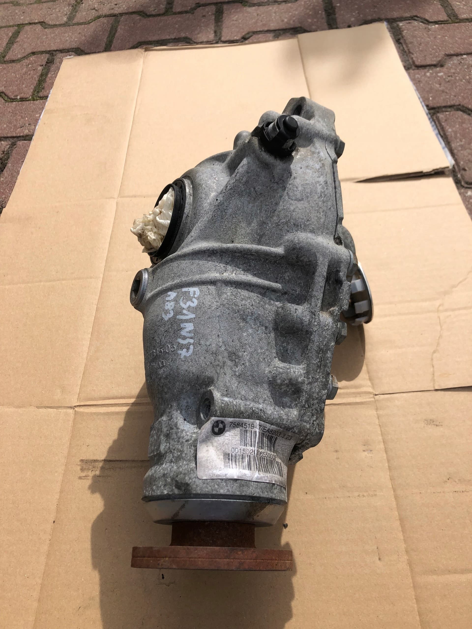 Puente delantero BMW F30 F31 F33 F36 3.23 7584519 usado 2