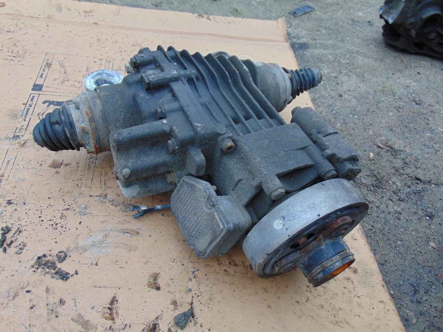 Puente diferencial trasero Skoda Octavia II Lift 0BR525010B usado 10