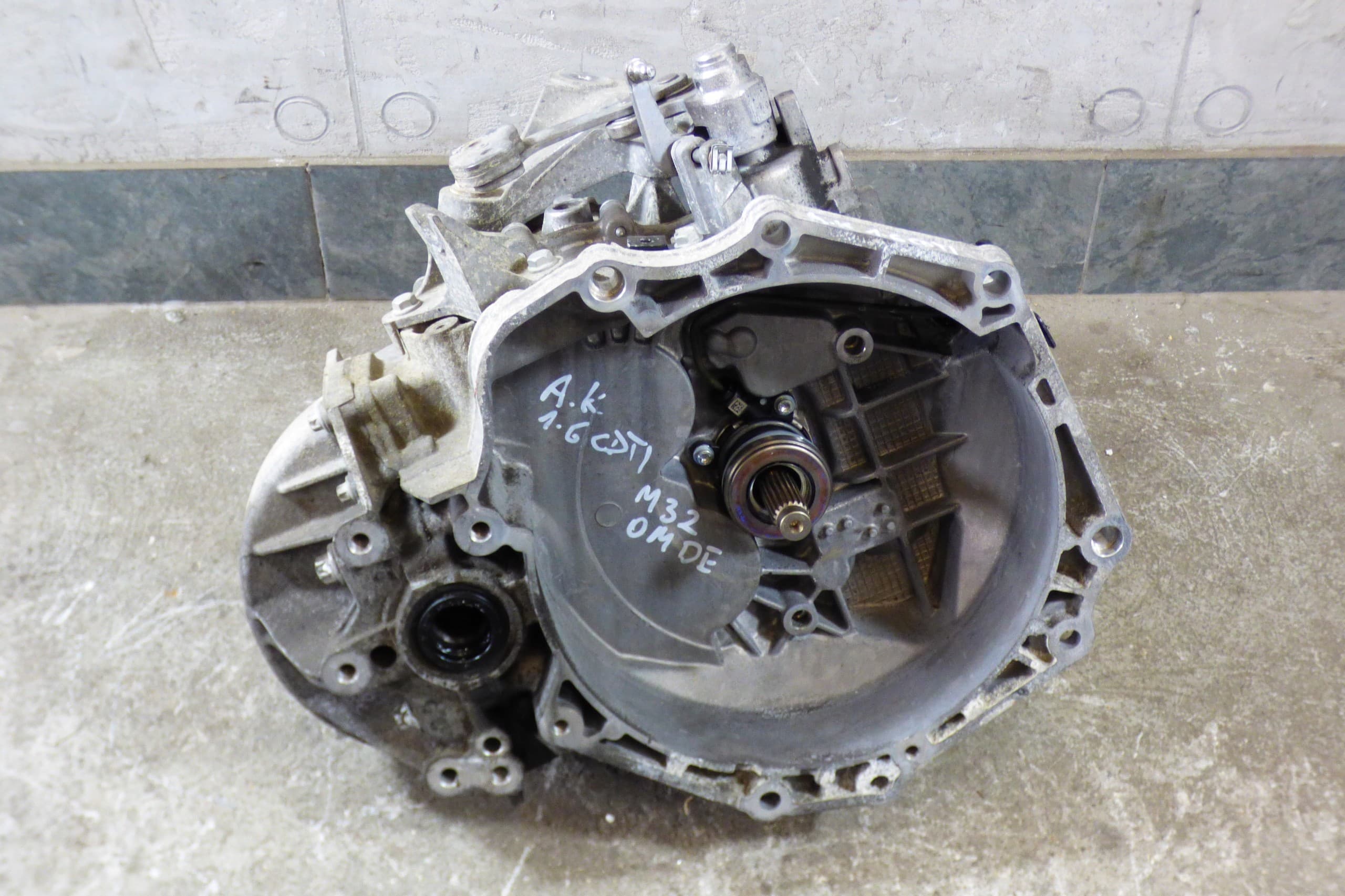 Caja de cambios M32 Omde para Opel Astra K V 1.6 Cdti usado