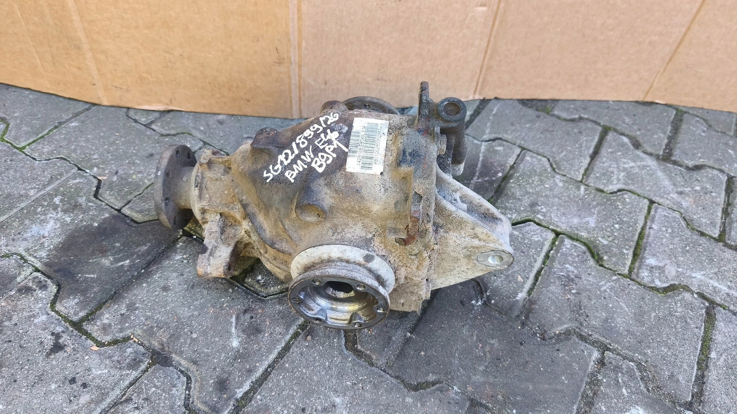 Difusor de diferencial BMW E46 318i 2001 1428168/E8049L 3.38 usado