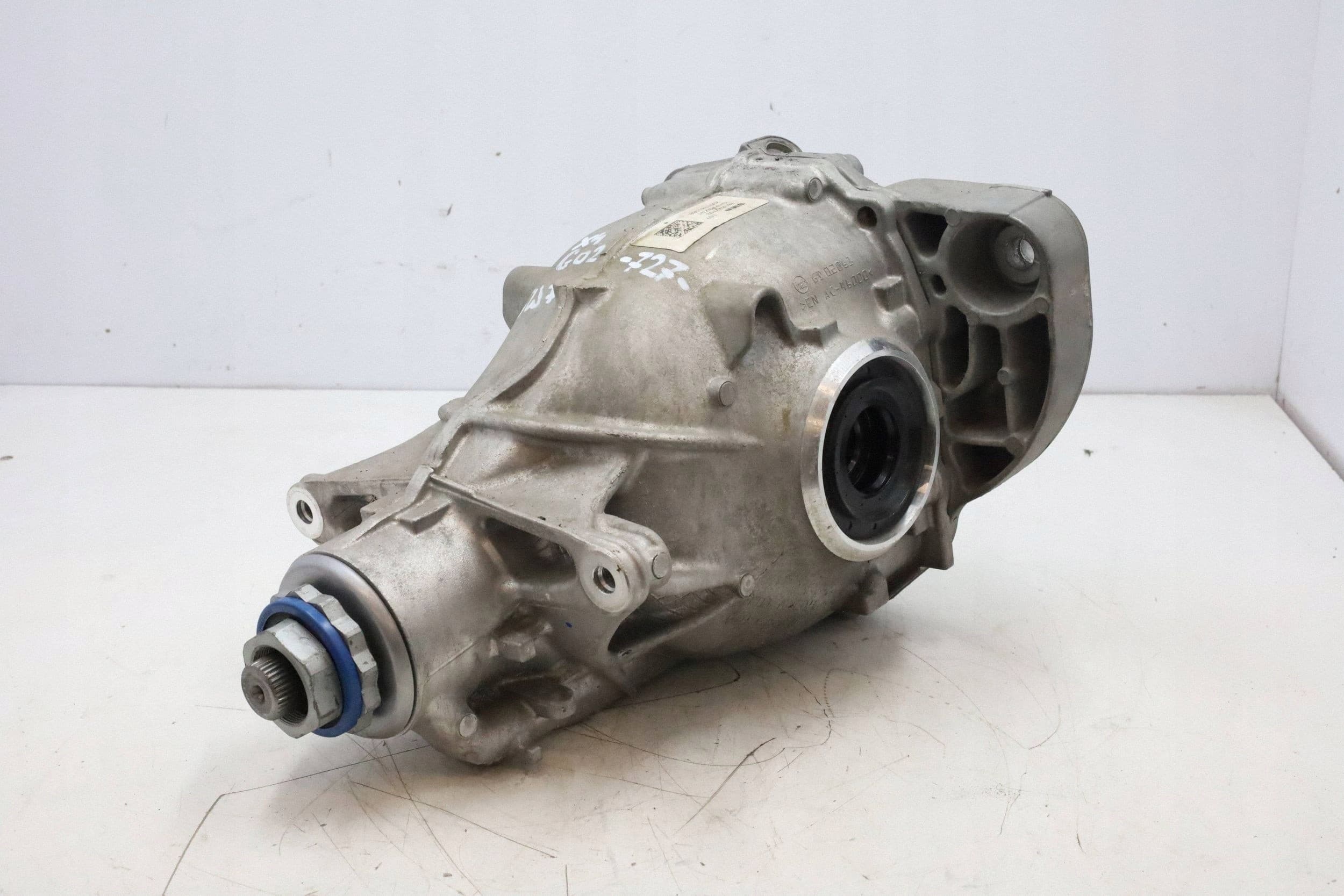 Diferencial trasero BMW X3 X4 G01 G02 7618727 3.23 usado 2