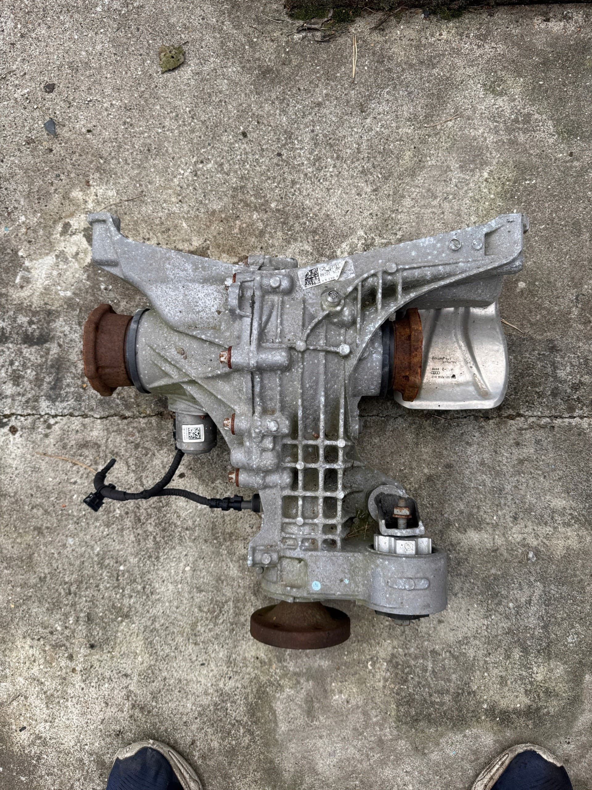 Diferencial trasero Audi Q5 SQ5 FY 0B0500043K usado
