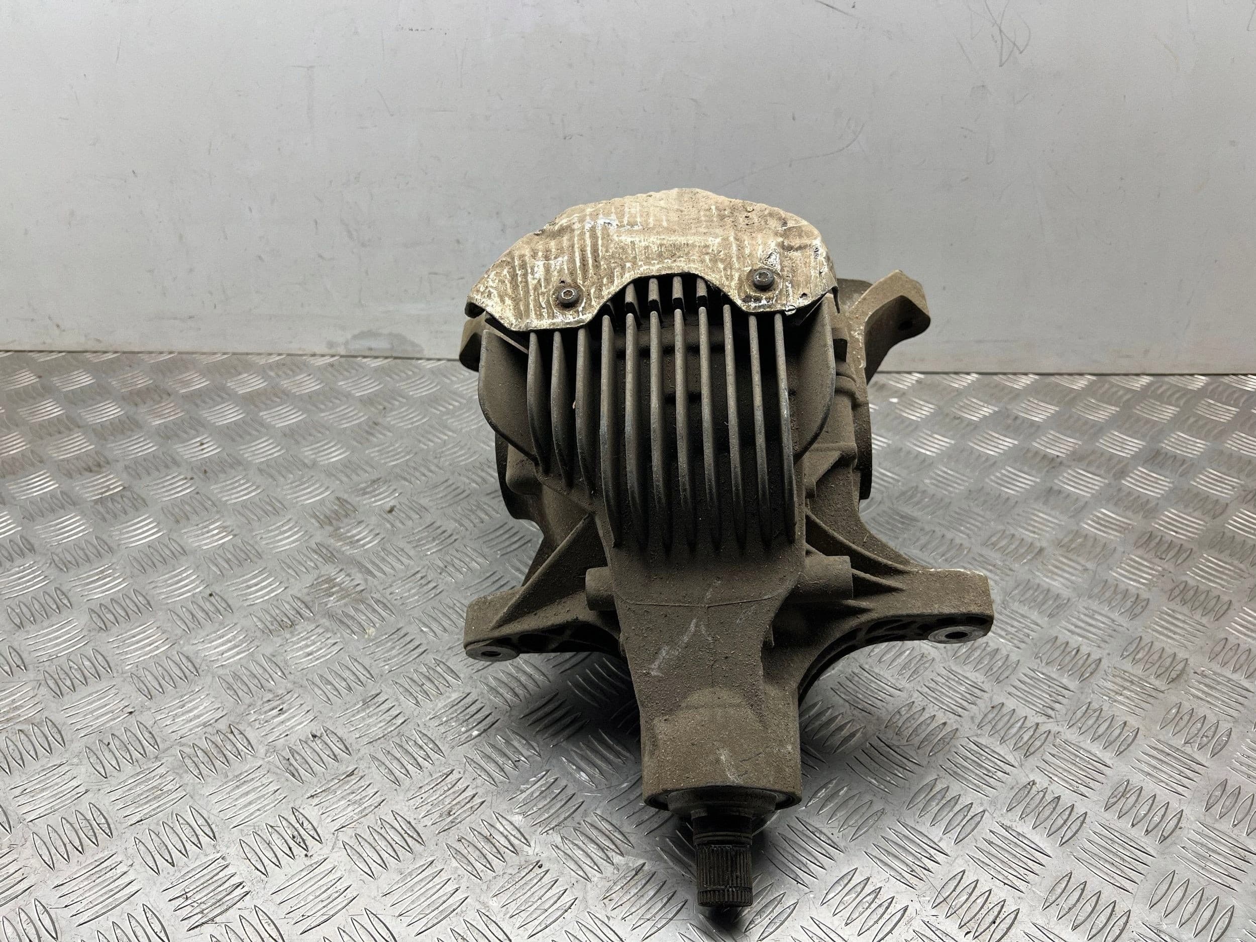 Diferencial trasero Porsche Panamera (971) 2018 4460410159 usado 2