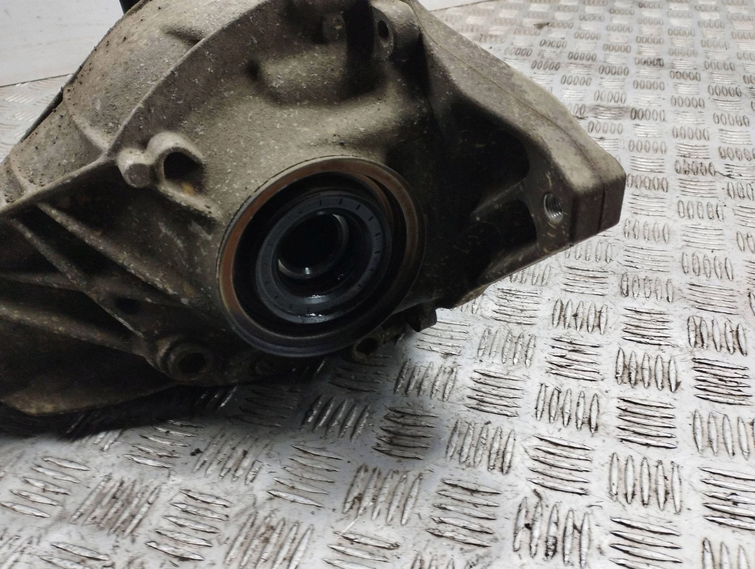 Diferencial trasero Mercedes-Benz E W213 A2133510008 usado 6