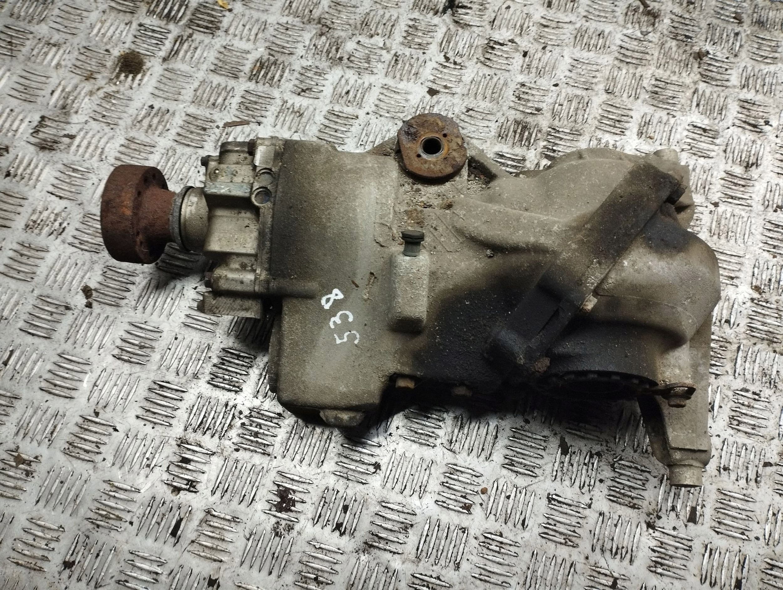 Diferencial trasero Volvo XC90 P8653553 usado