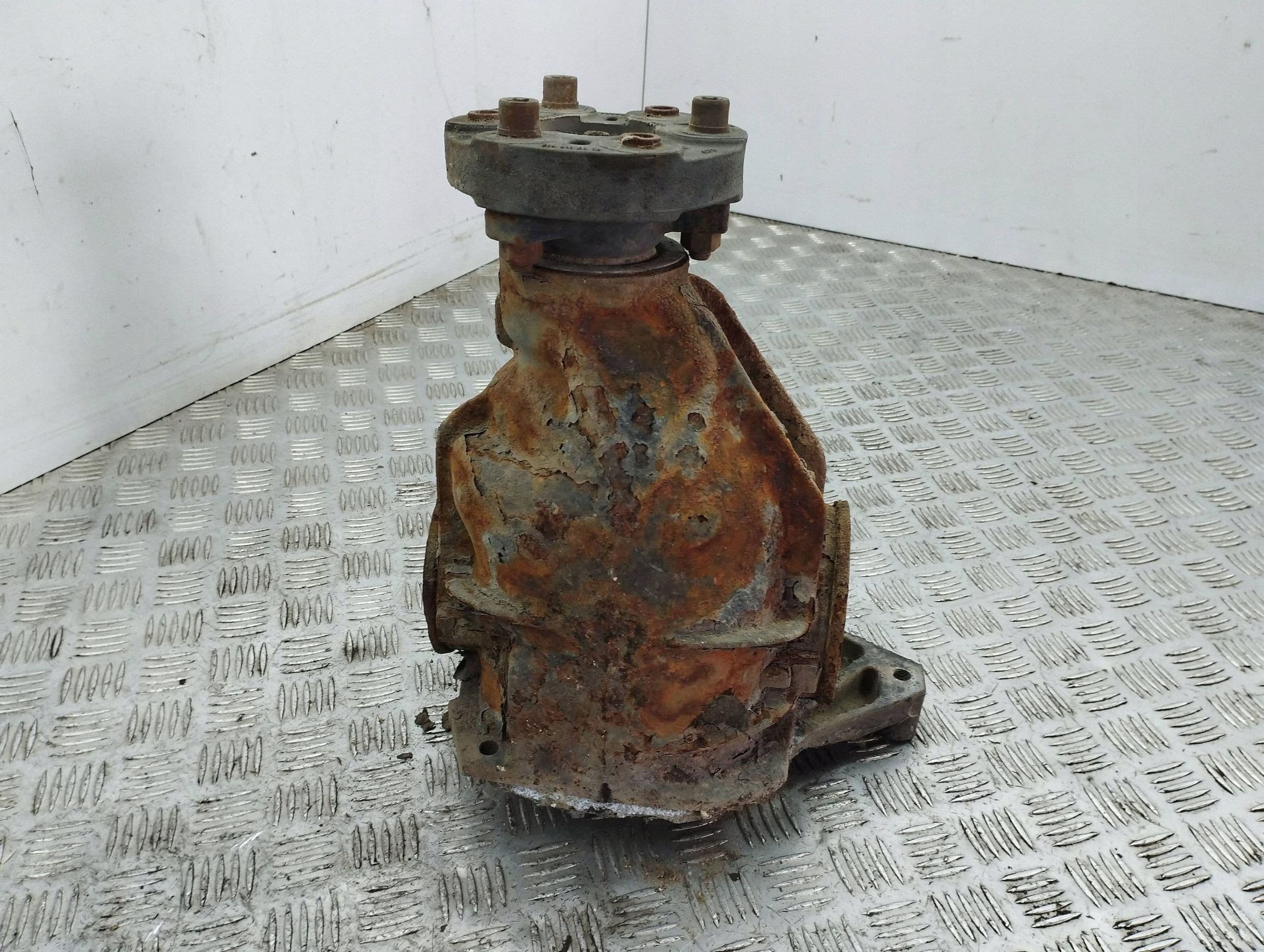 Diferencial trasero Chrysler 300 - 300C P04678032AA usado 8