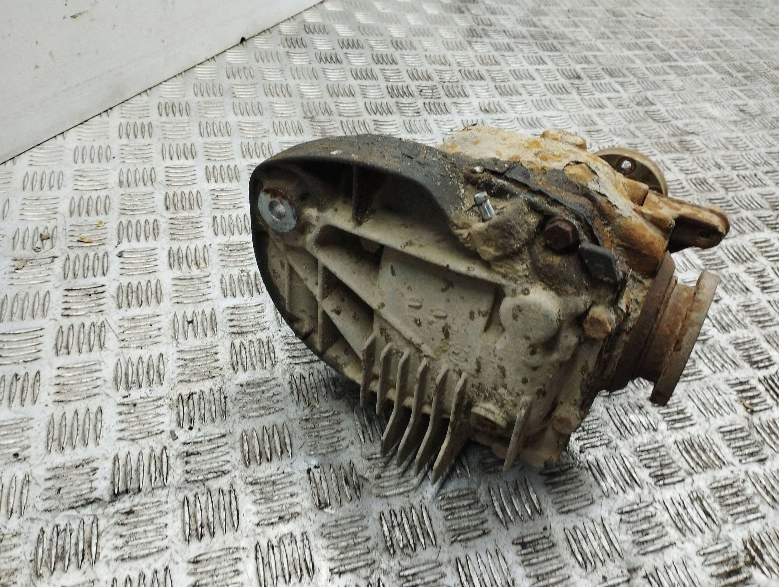 Diferencial trasero BMW X5 E53 7510659 usado 5
