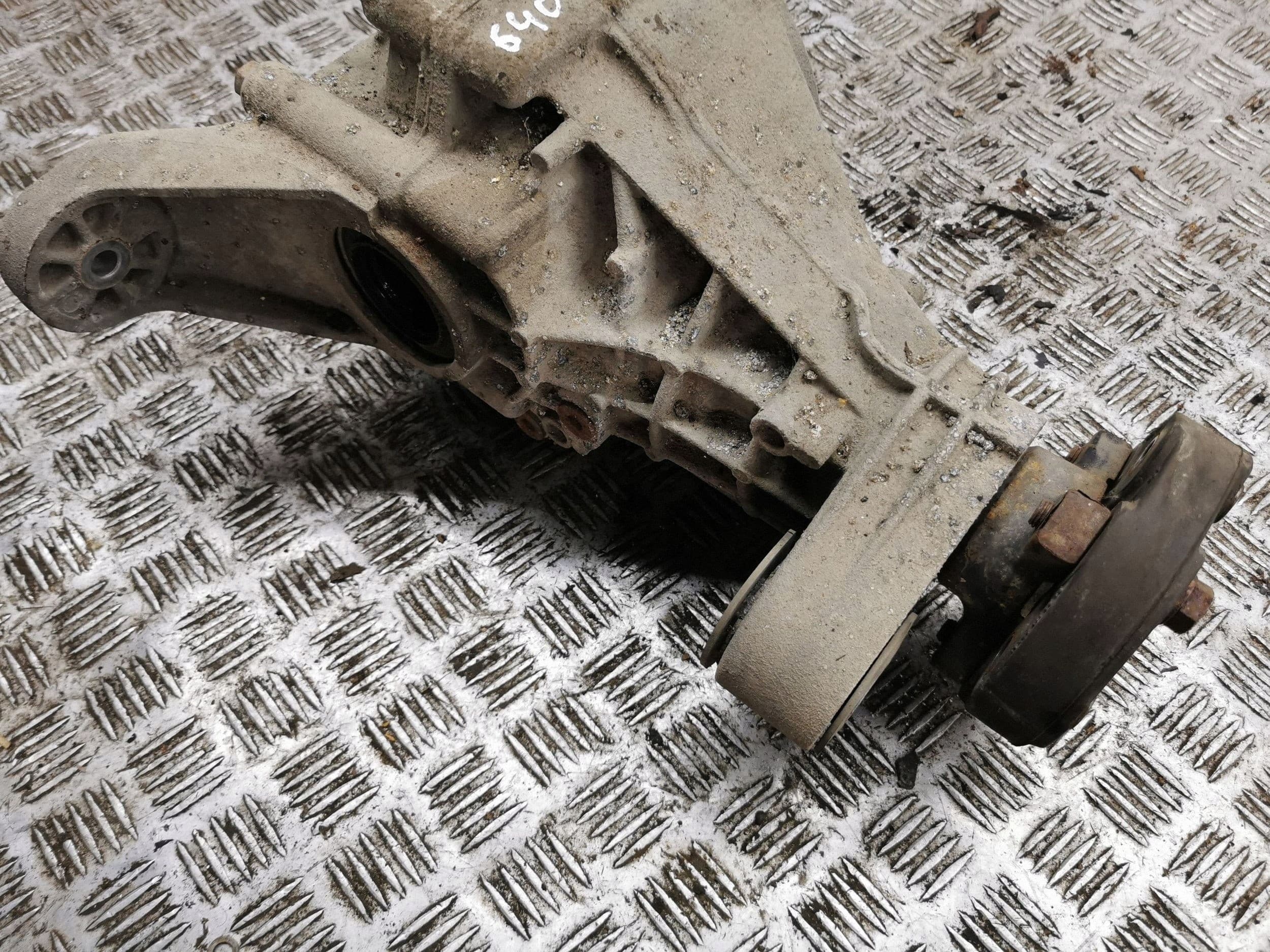 Diferencial trasero Mercedes-Benz ML W164 usado 7
