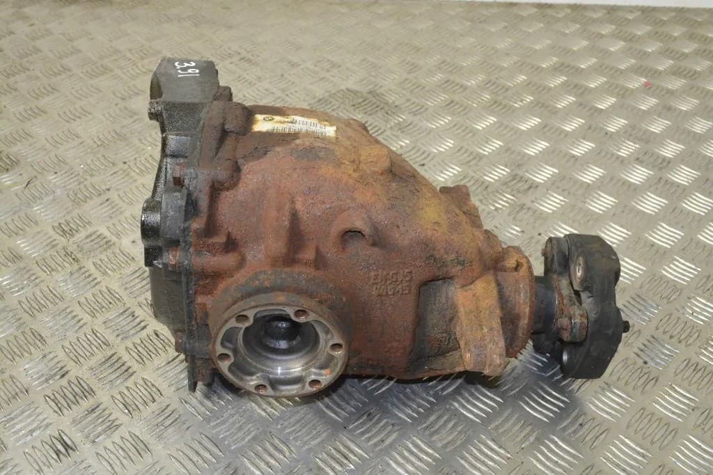 Reductor trasero BMW Serie 3 (E90) 7532921 2.5L gasolina 2010 usado