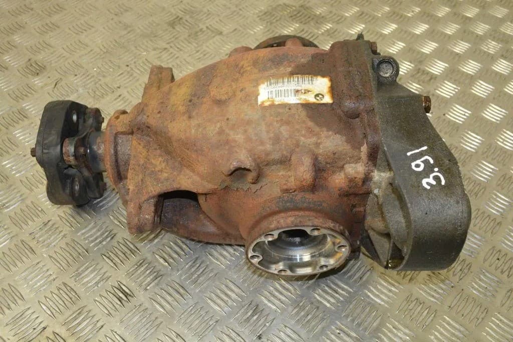 Reductor trasero BMW Serie 3 (E90) 7532921 2.5L gasolina 2010 usado 2