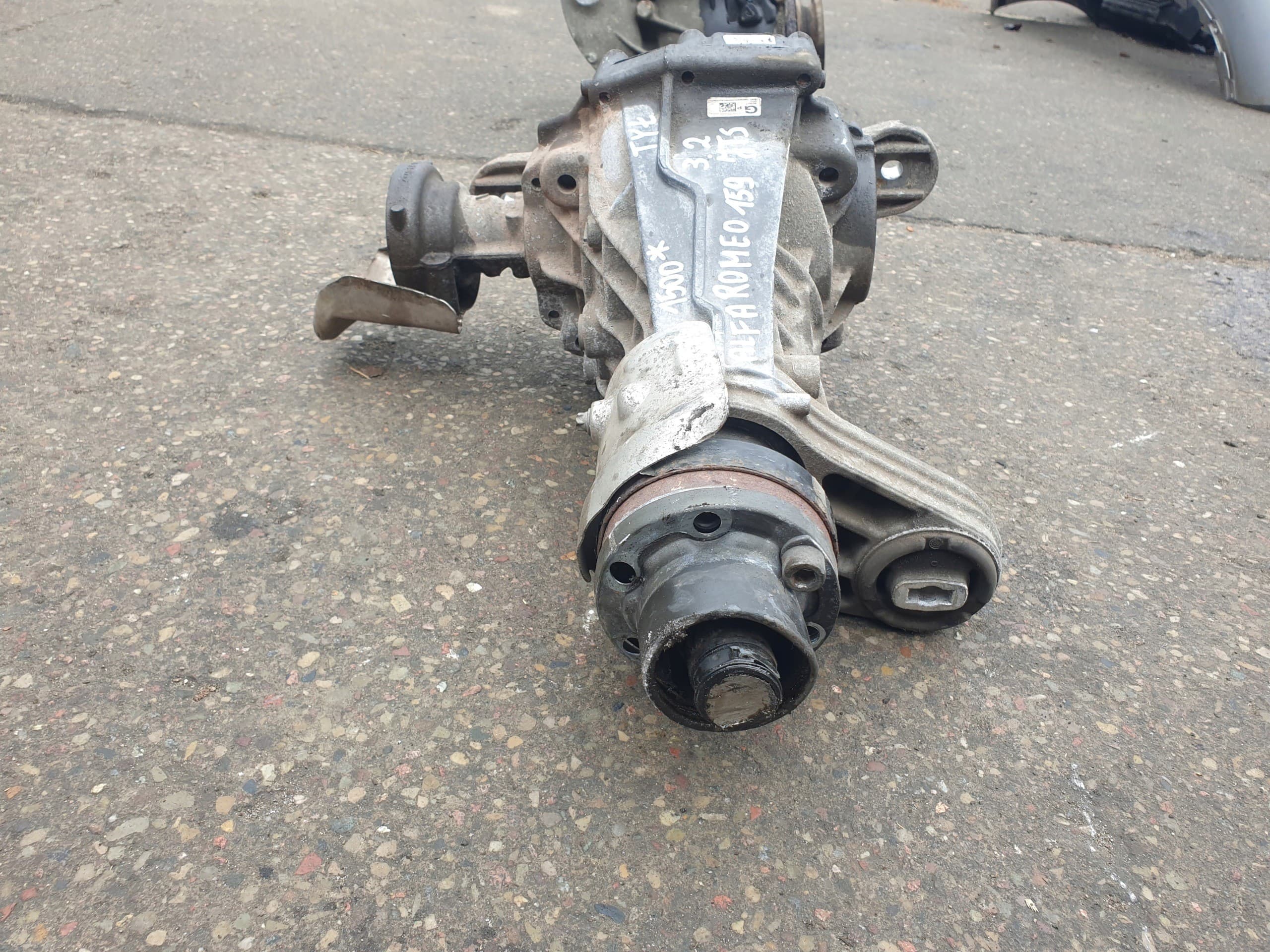 Puente diferencial trasero Alfa Romeo 159 3.2 Jts usado 4