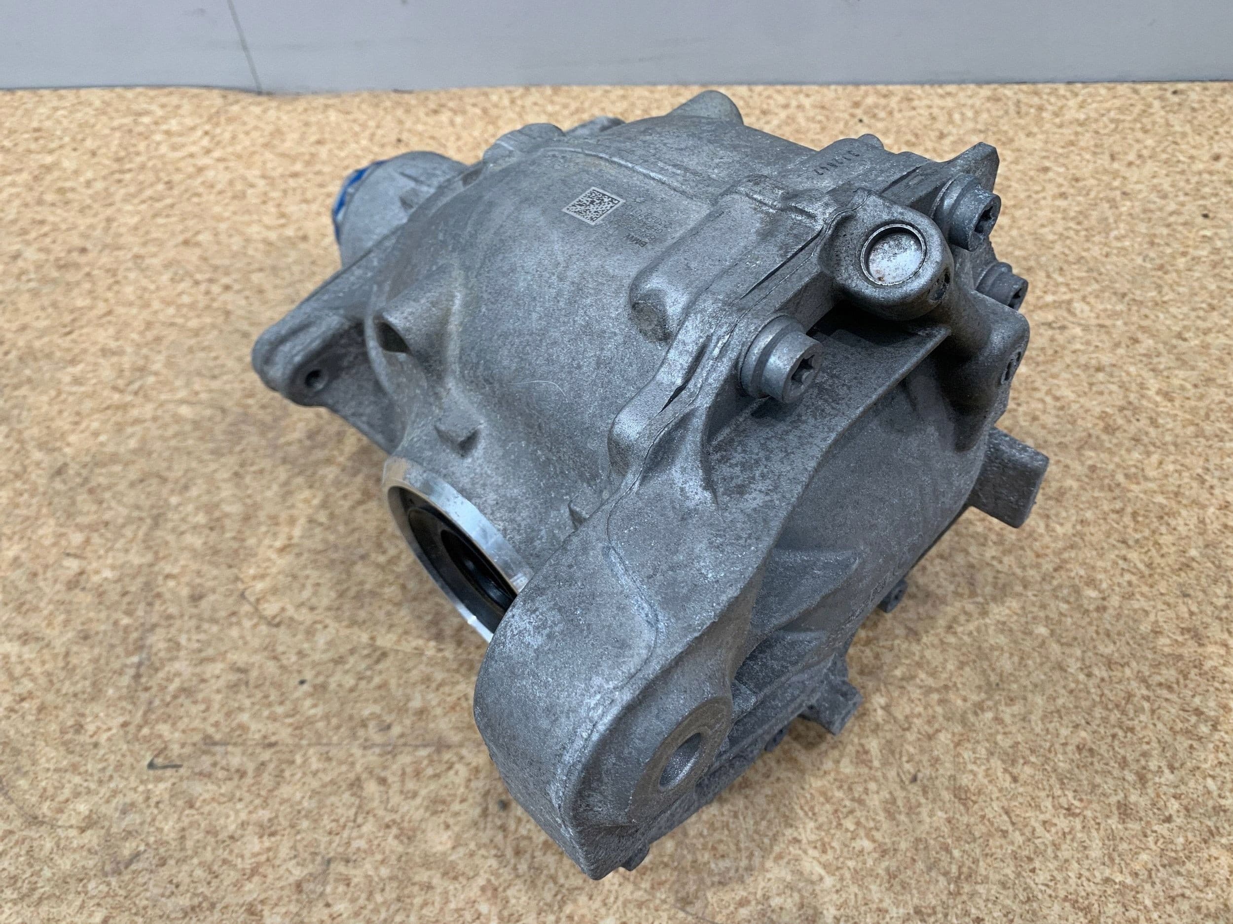 Diferencial Trasero BMW Serie 5 G60 G61 3.08 8850953 usado 3