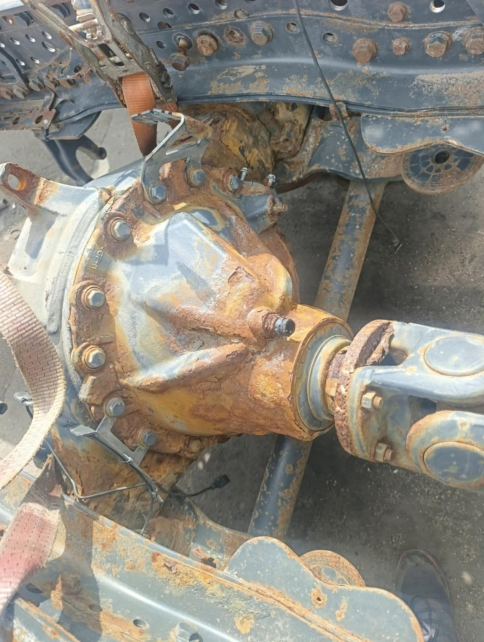 Cartucho de puente Mercedes Actros MP4 R440 2.53 usado