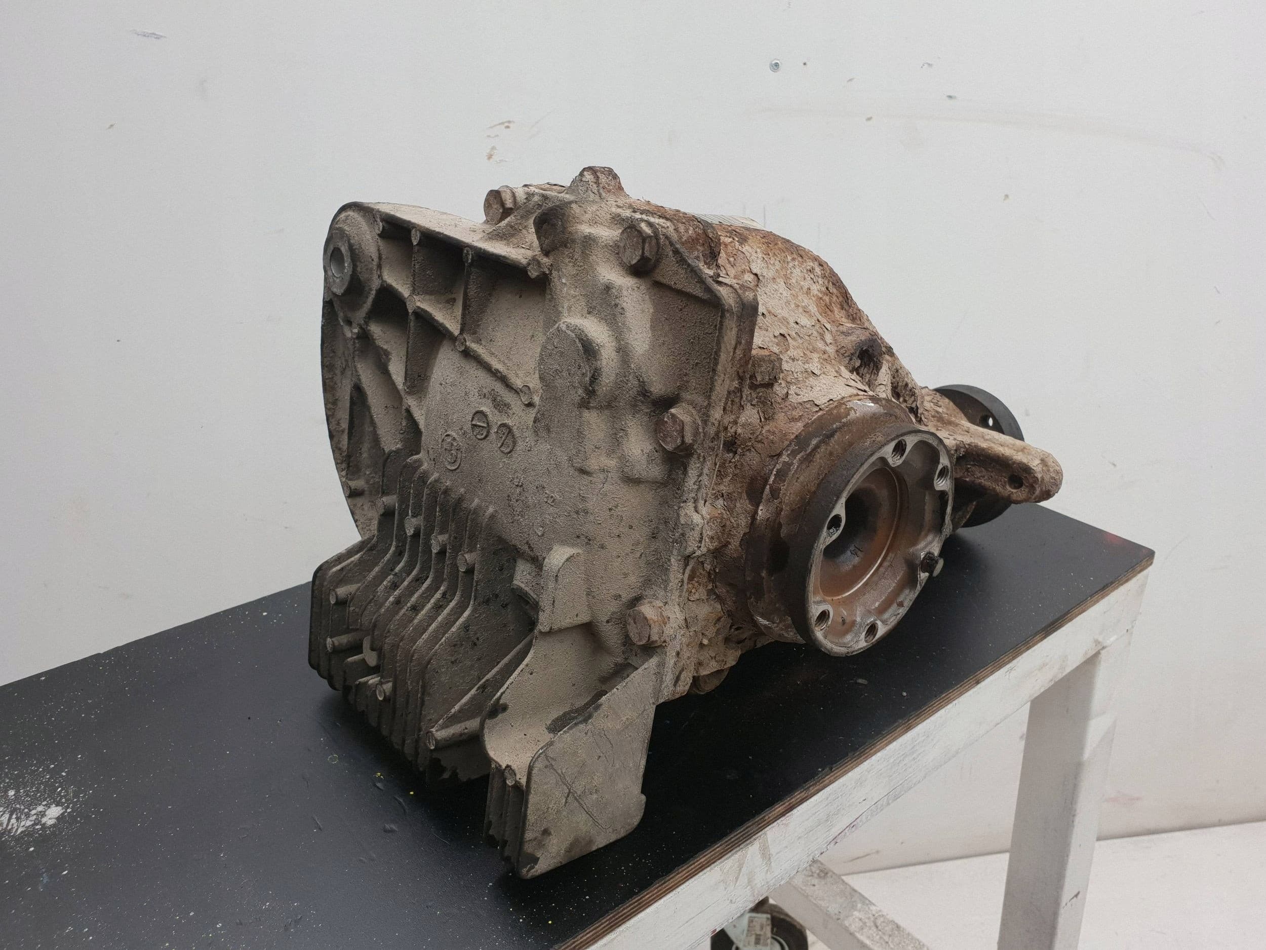 Diferencial Trasero BMW Serie 7 E65 E66 7532049 usado 3
