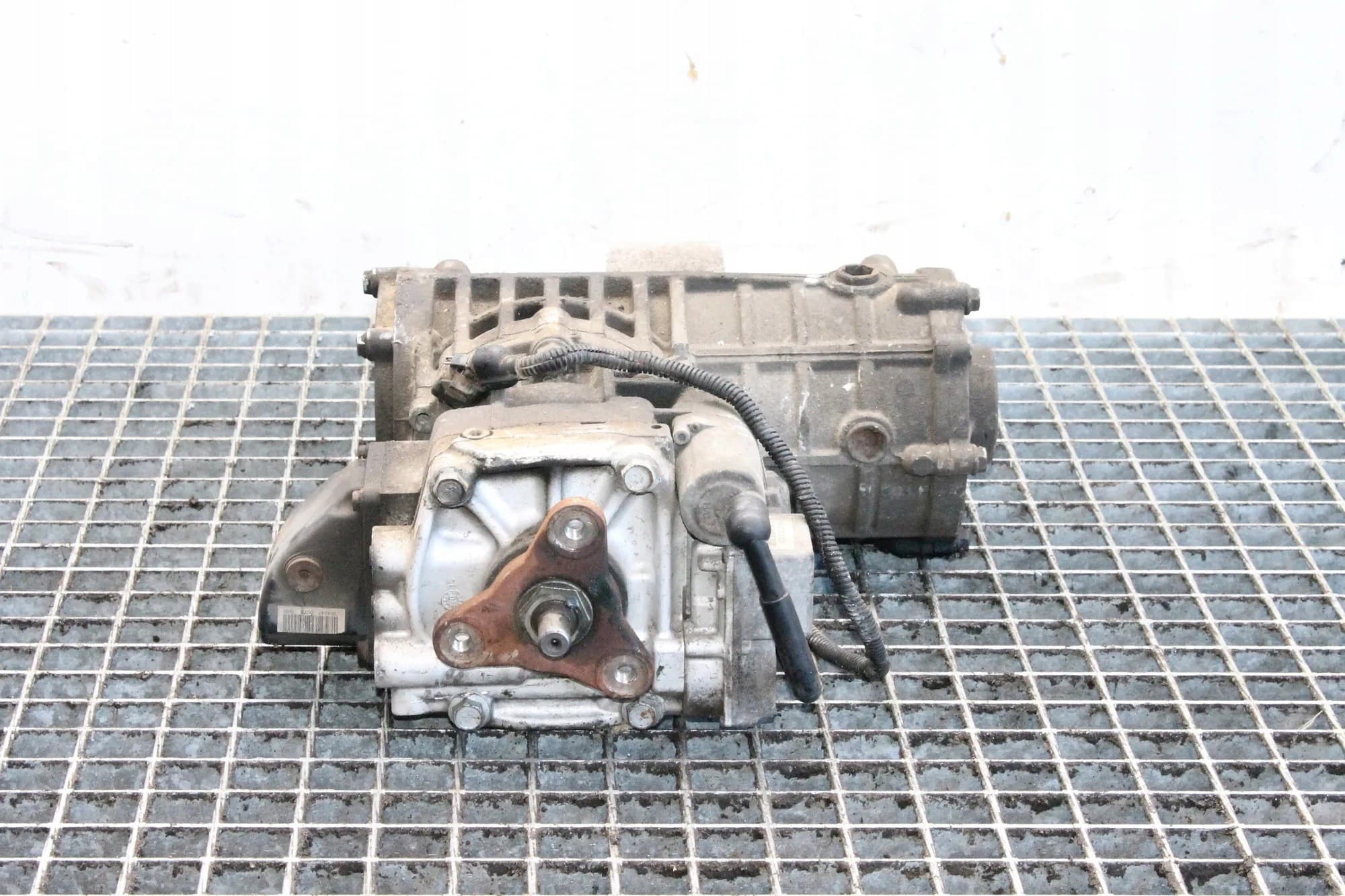 Reductor Trasero Audi TT (8N3) 02D525010AE 1.8L 165kW 2004 usado