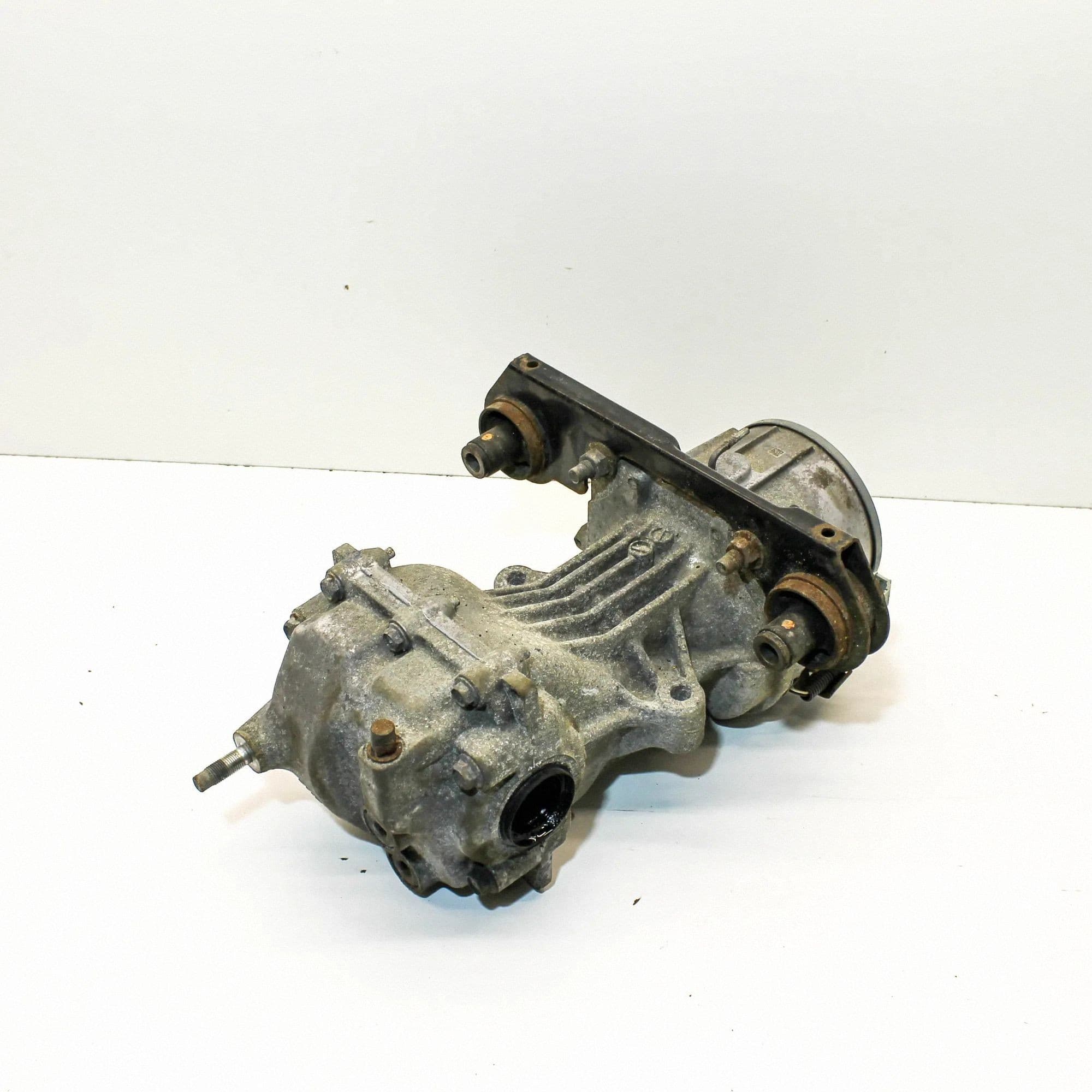 Diferencial trasero Nissan Rogue 213B5AA6CFF8 usado 2
