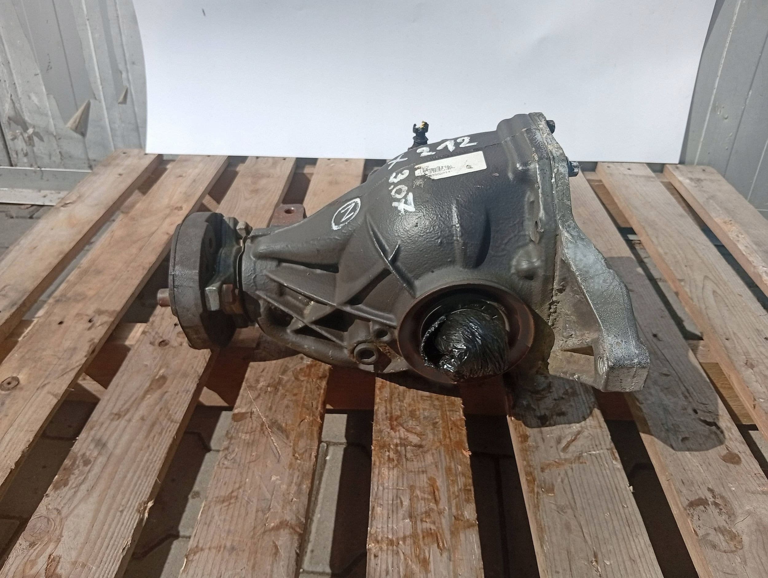 Diferencial trasero puente Mercedes E W212 3.07 2043510408 usado 3