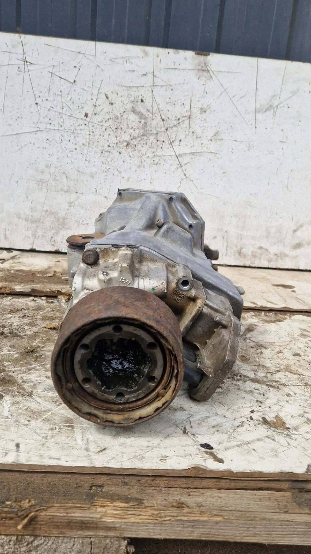 Diferencial trasero Volvo XC90 0030700003 usado 4
