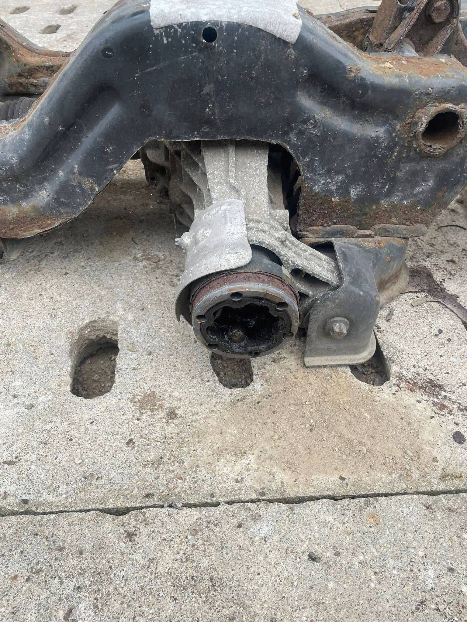 Puente diferencial Alfa Romeo 159 3.2 V6 Jts 4460310043 usado 2