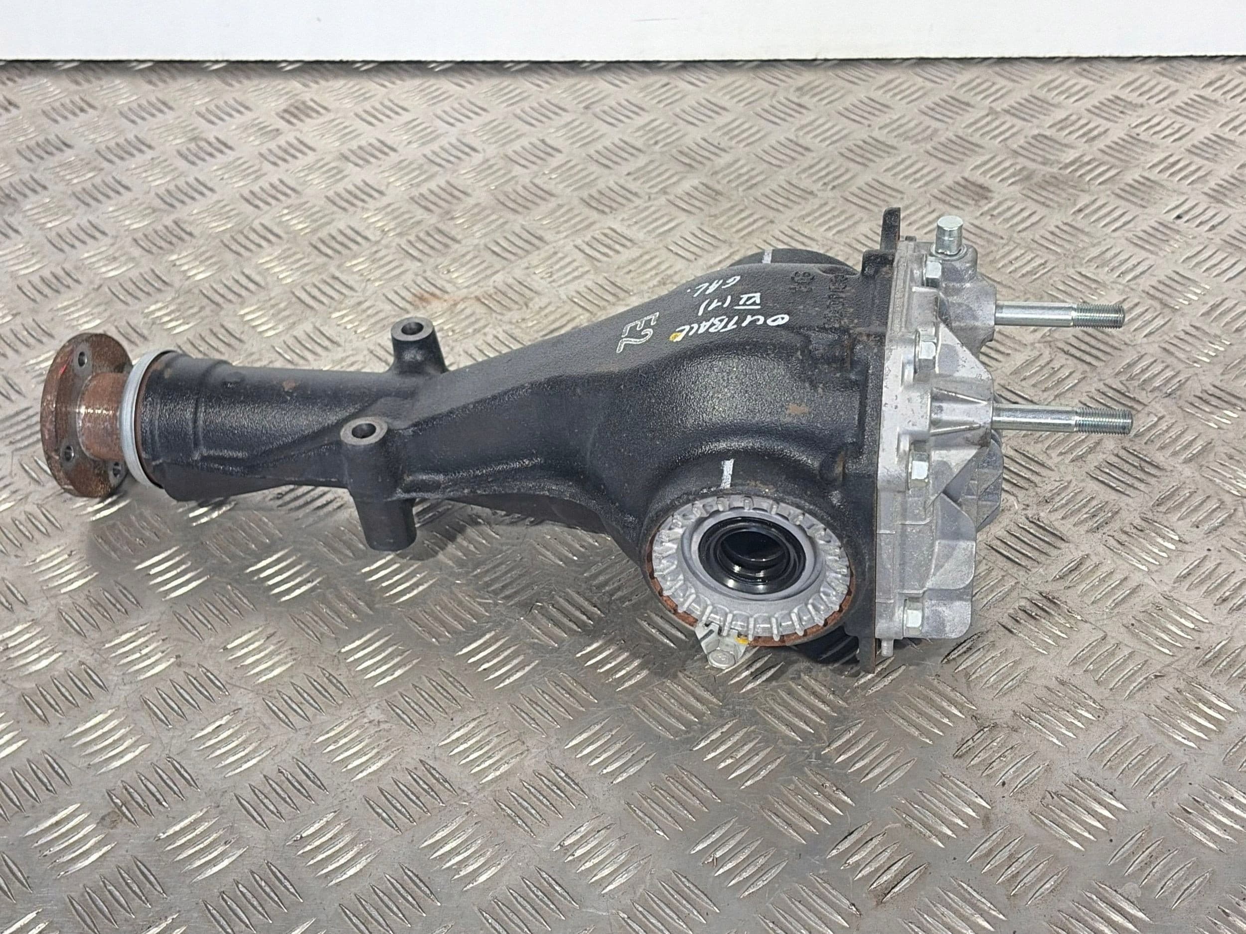 Diferencial Trasero Subaru Outback 2025 (BT) 38300AC450 usado 2