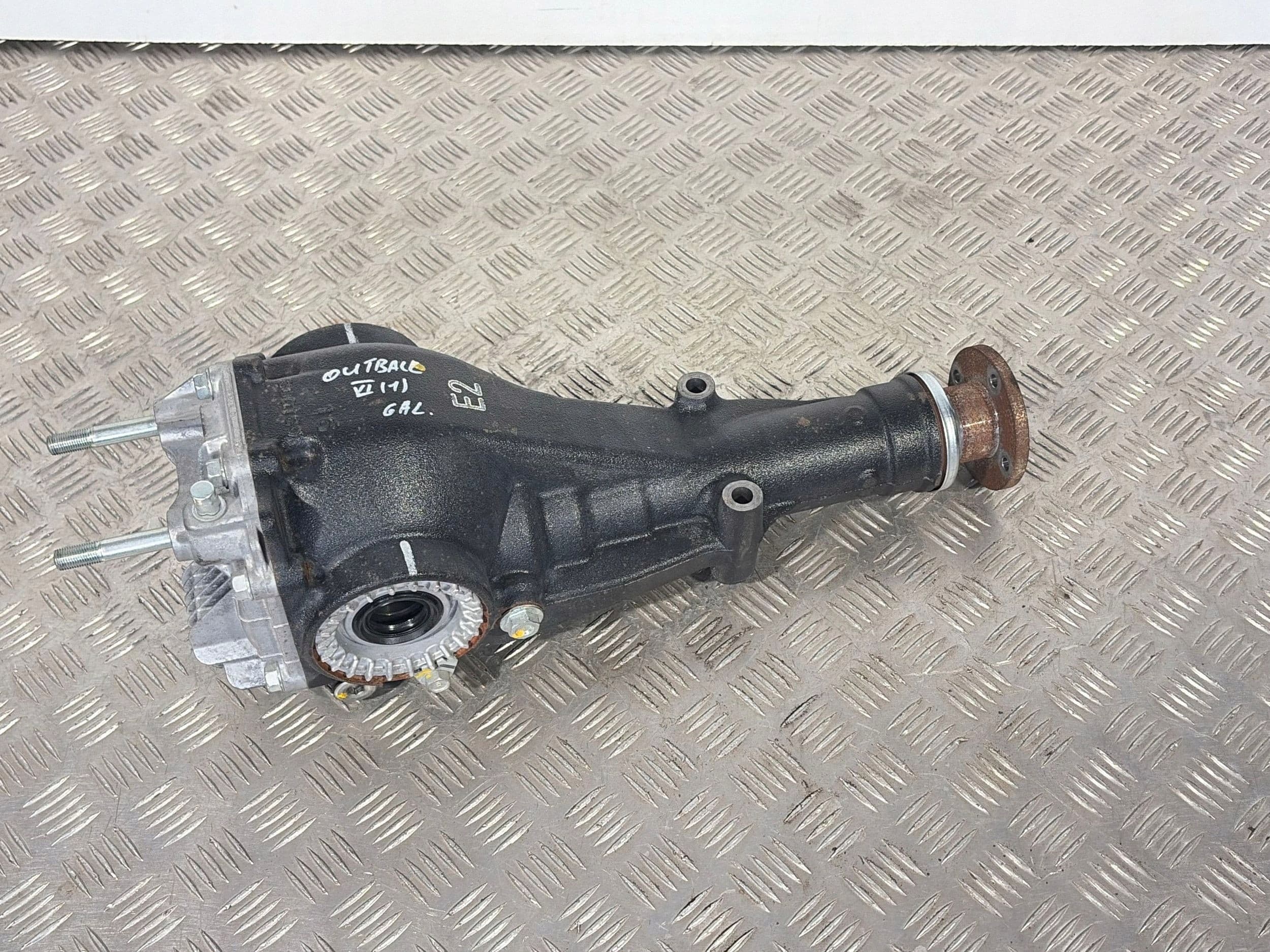 Diferencial Trasero Subaru Outback 2025 (BT) 38300AC450 usado 4