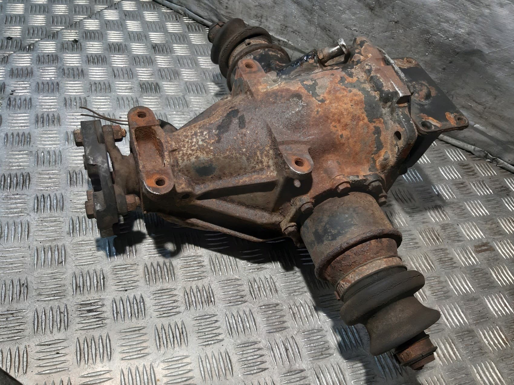 Transmisión puente Mercedes W126 420 SE 12635100201 3.27 usado 2
